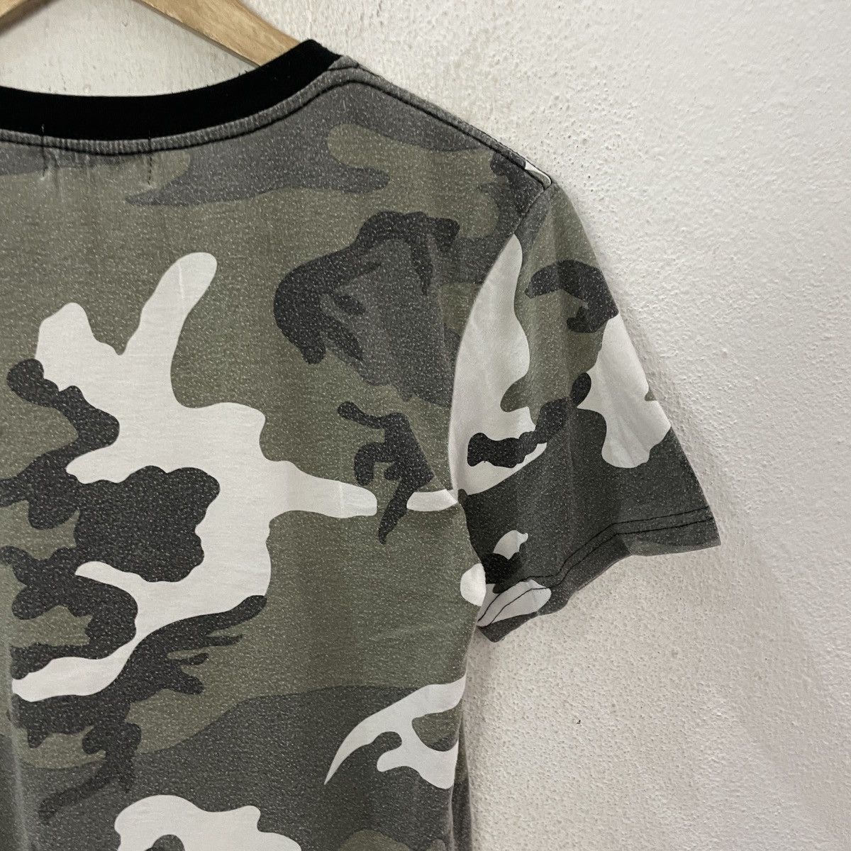 Wtaps Vintage Wtaps Camo T-shirt Size US S / EU 44-46 / 1 - 9 Thumbnail