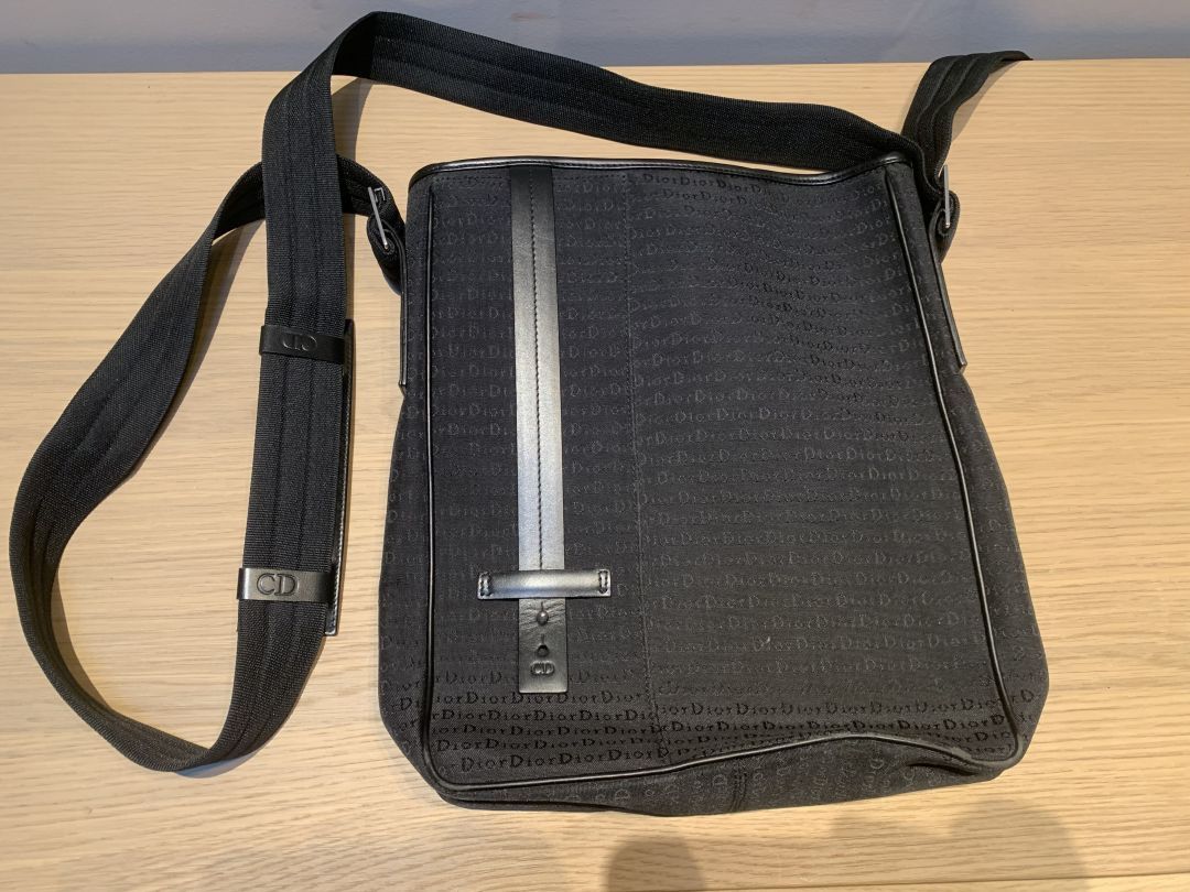 Dior Vintage Dior Homme by Hedi Slimane Monogram Messenger Bag Size ONE SIZE - 2 Thumbnail