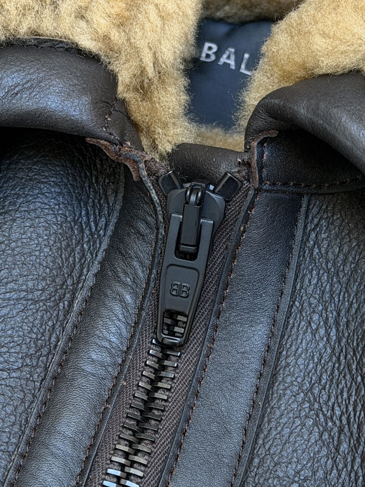 Balenciaga Balenciaga Aviator Shearling Jacket Brown Size US S / EU 44-46 / 1 - 4 Thumbnail