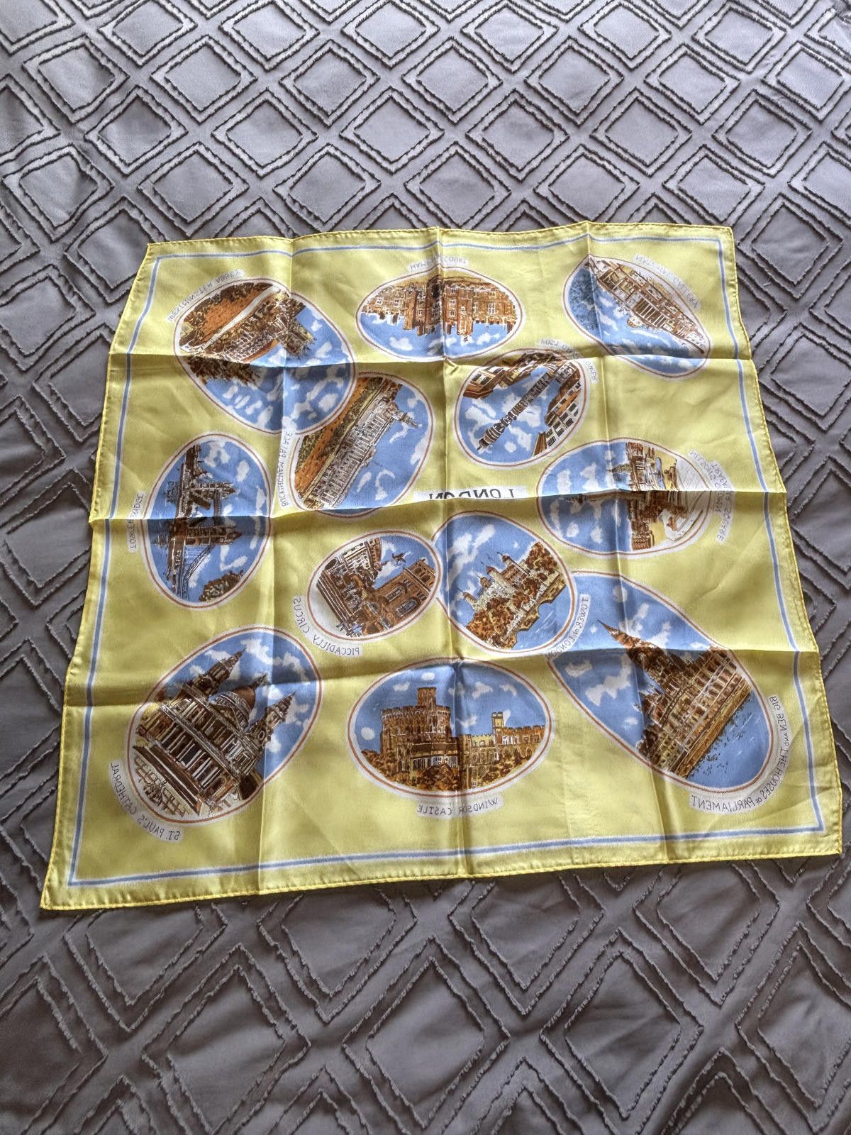 Vintage Vintage London Souvenir Silk Scarf Size ONE SIZE - 6 Thumbnail