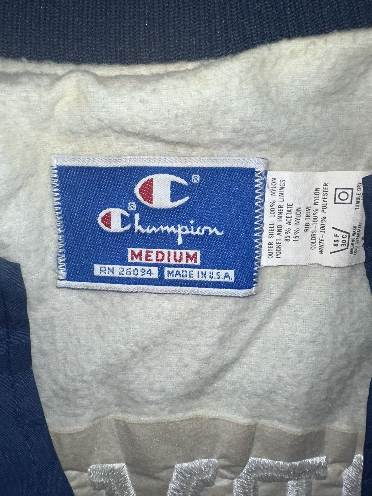 Champion Vintage Champion Jacket Medium Size US M / EU 48-50 / 2 - 5 Thumbnail