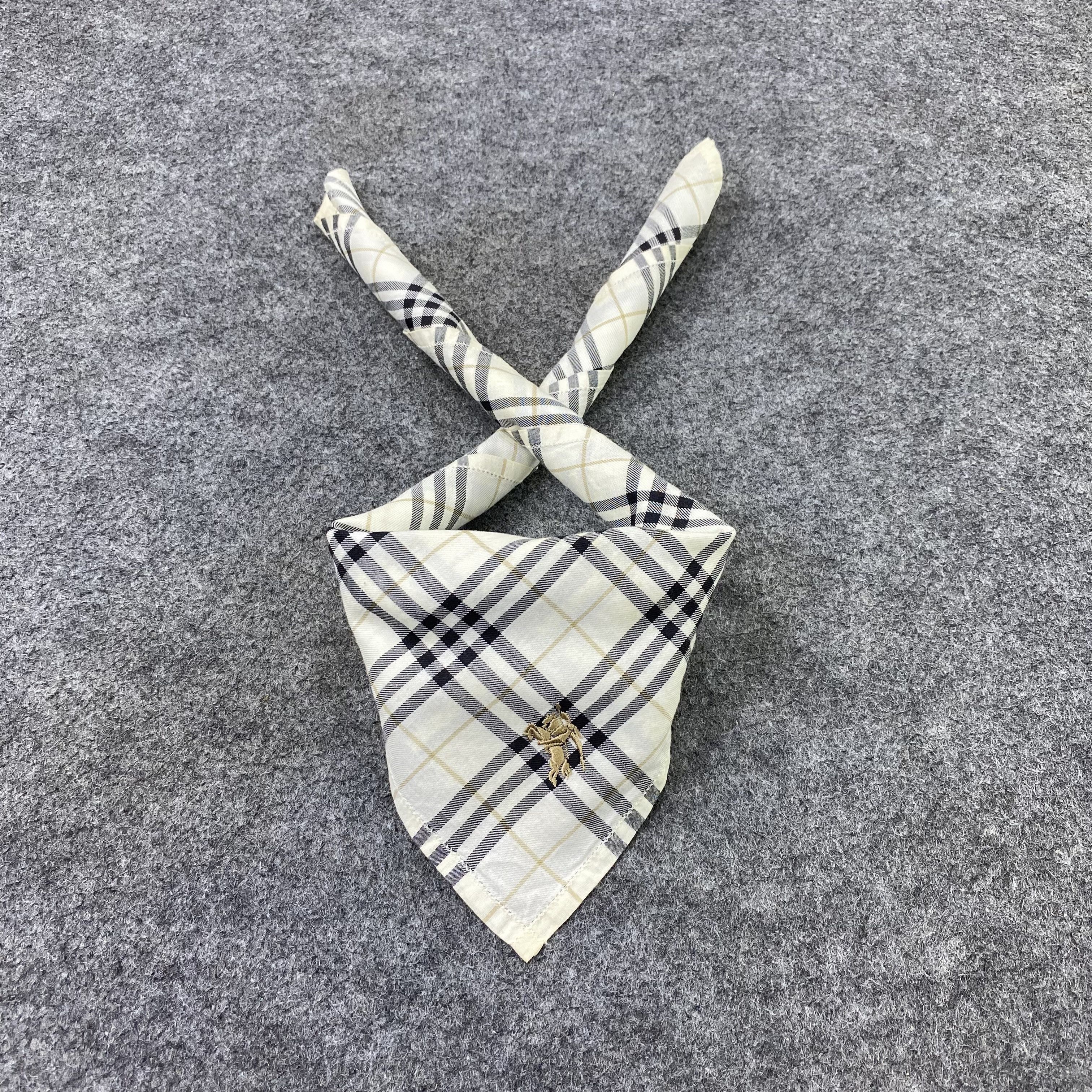 Burberry Burberry Handkerchief / Bandana / Neckerchief-B2345 Size ONE SIZE - 2 Thumbnail