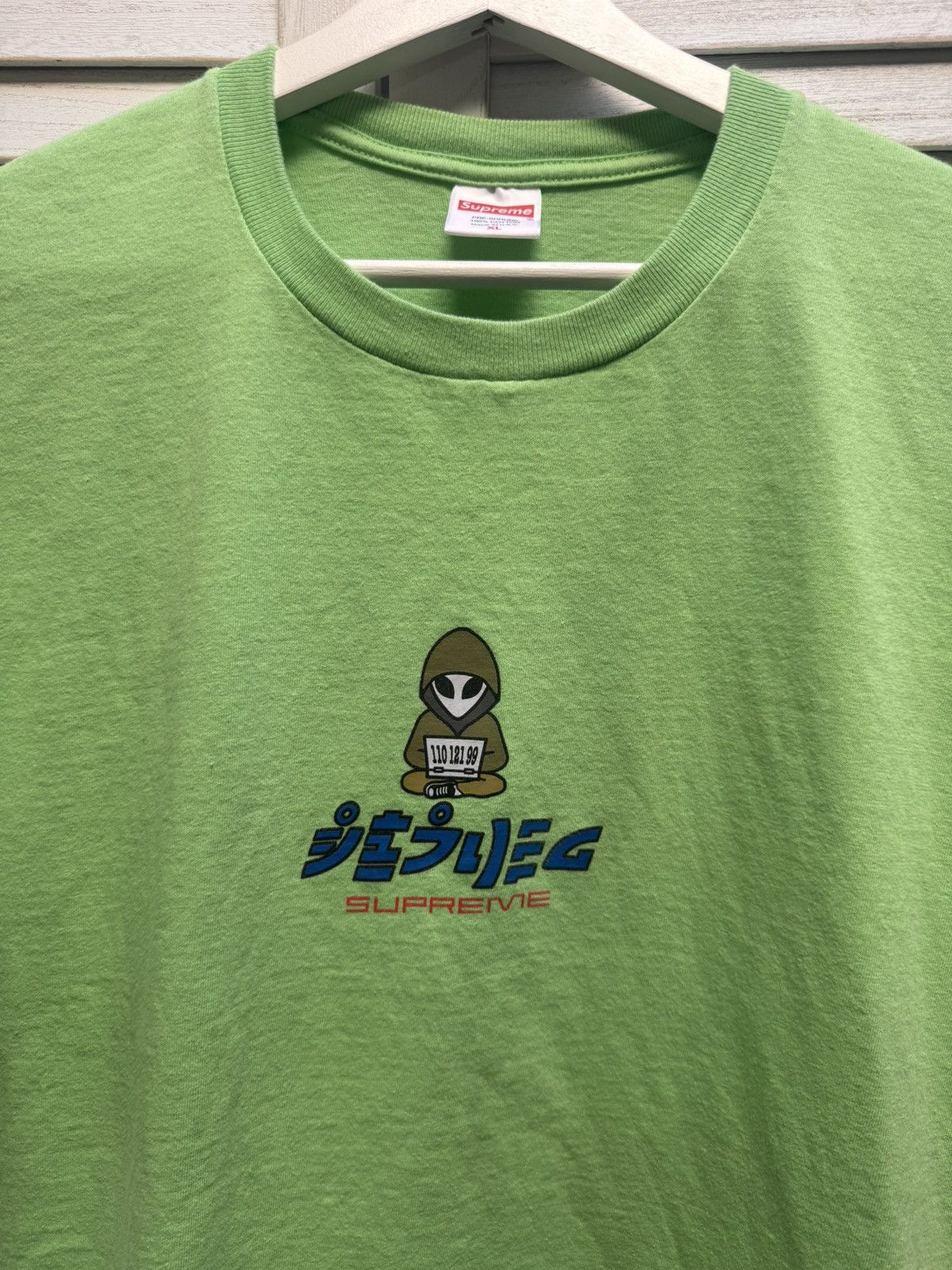 Supreme Men’s Casual Y2K Shirt Supreme Alien Tee Lime Size US XL / EU 56 / 4 - 6 Thumbnail
