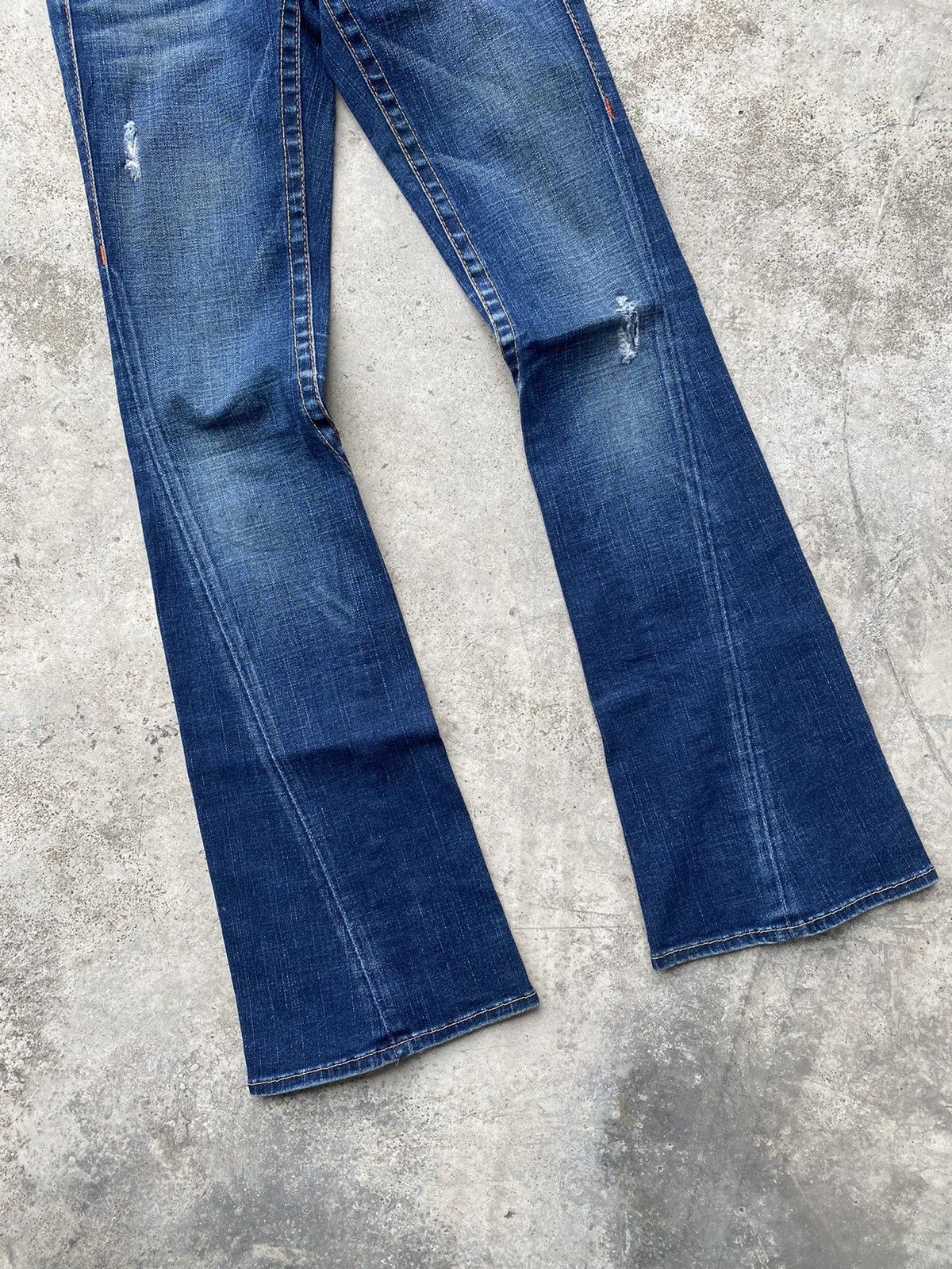 True Religion Vintage True Religion Bootcut Flare Jeans Size 28" / US 6 / IT 42 - 4 Thumbnail