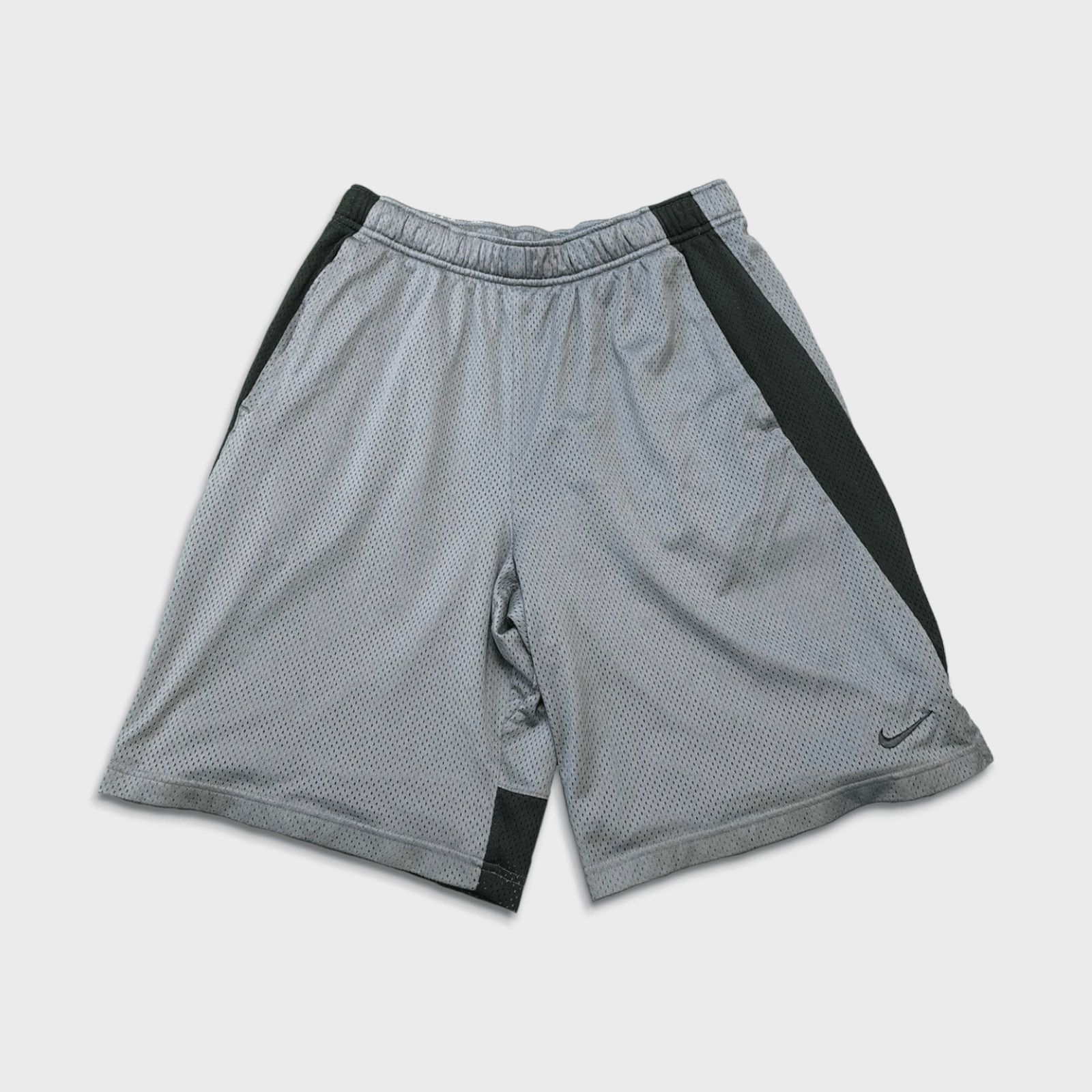 Nike × Vintage Nike Sportswear Shorts Large Swoosh Pocketed Athletic Pants Size US 28 / EU 44 - 1 Thumbnail