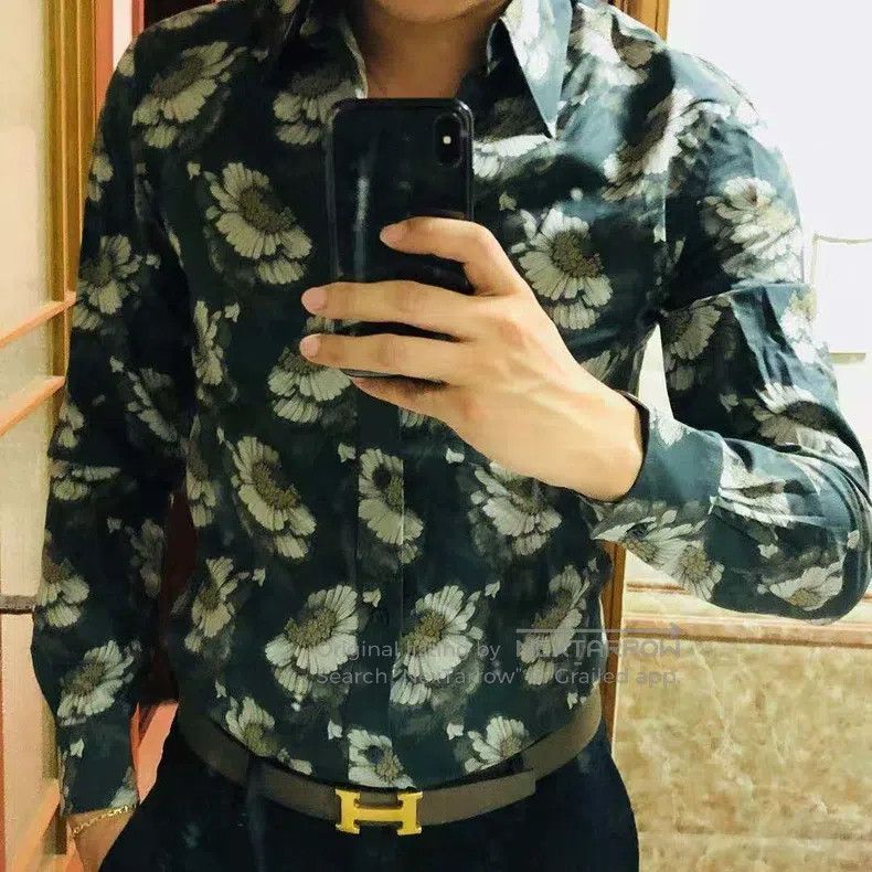 Alexander McQueen Alexander Mcqueen Show-style shirt Size US S / EU 44-46 / 1 - 3 Thumbnail