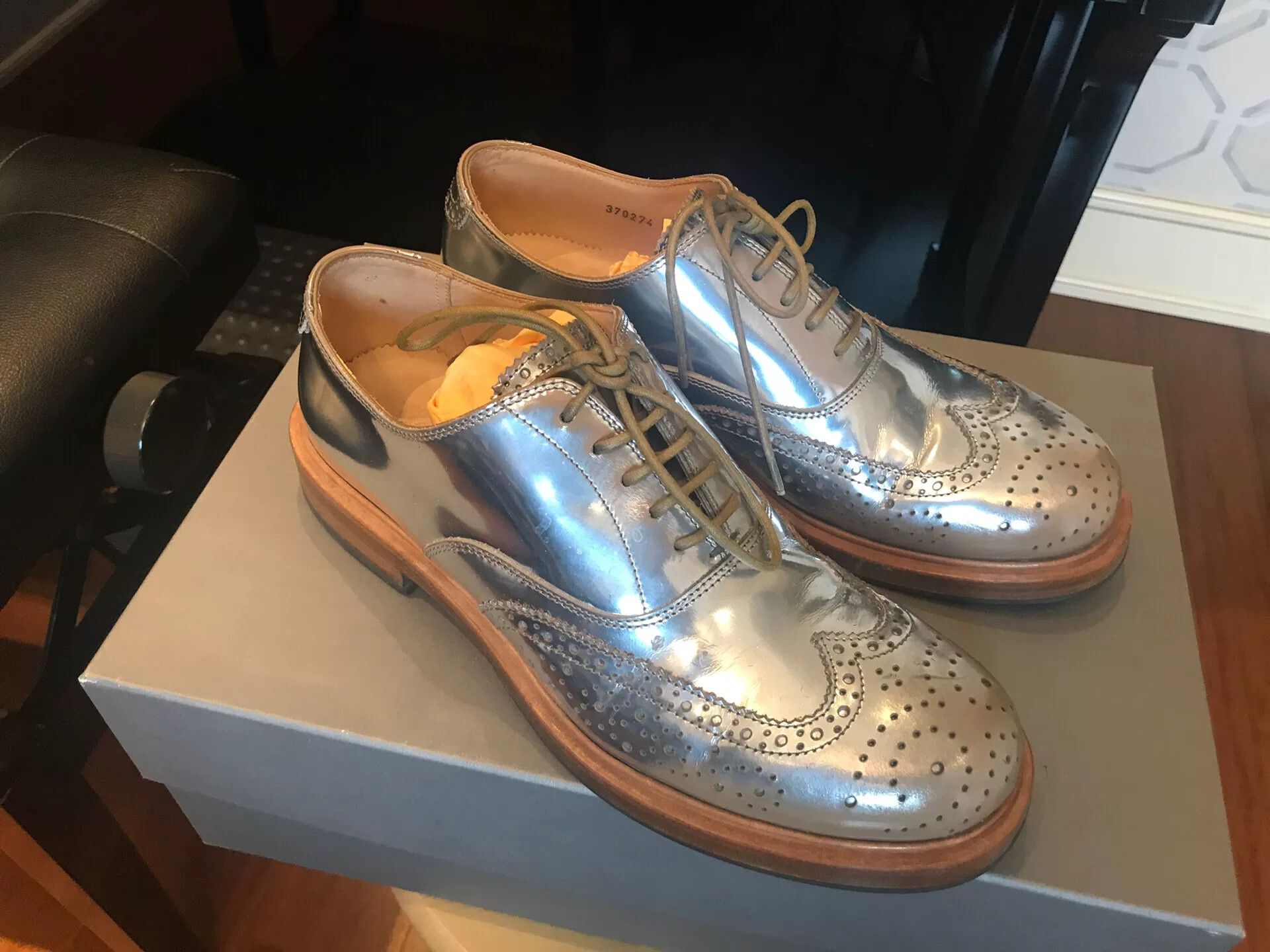 Alexander McQueen Alexander McQueen Silver Mirror Leather Shoes Size US 7 / EU 40 - 1 Thumbnail