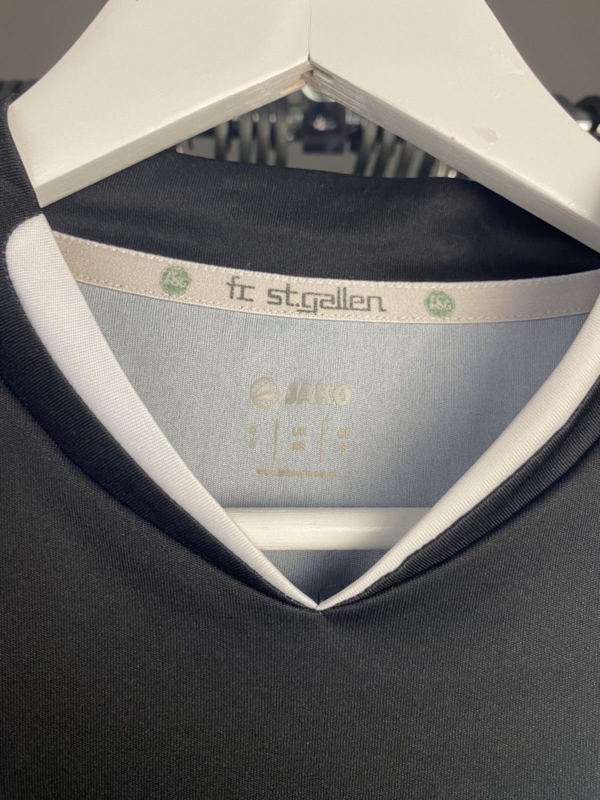 Vintage 2013/14 JAKO ST. GALLEN THIRD SOCCER FOOTBALL JERSEY SHIRT Size US S / EU 44-46 / 1 - 5 Thumbnail