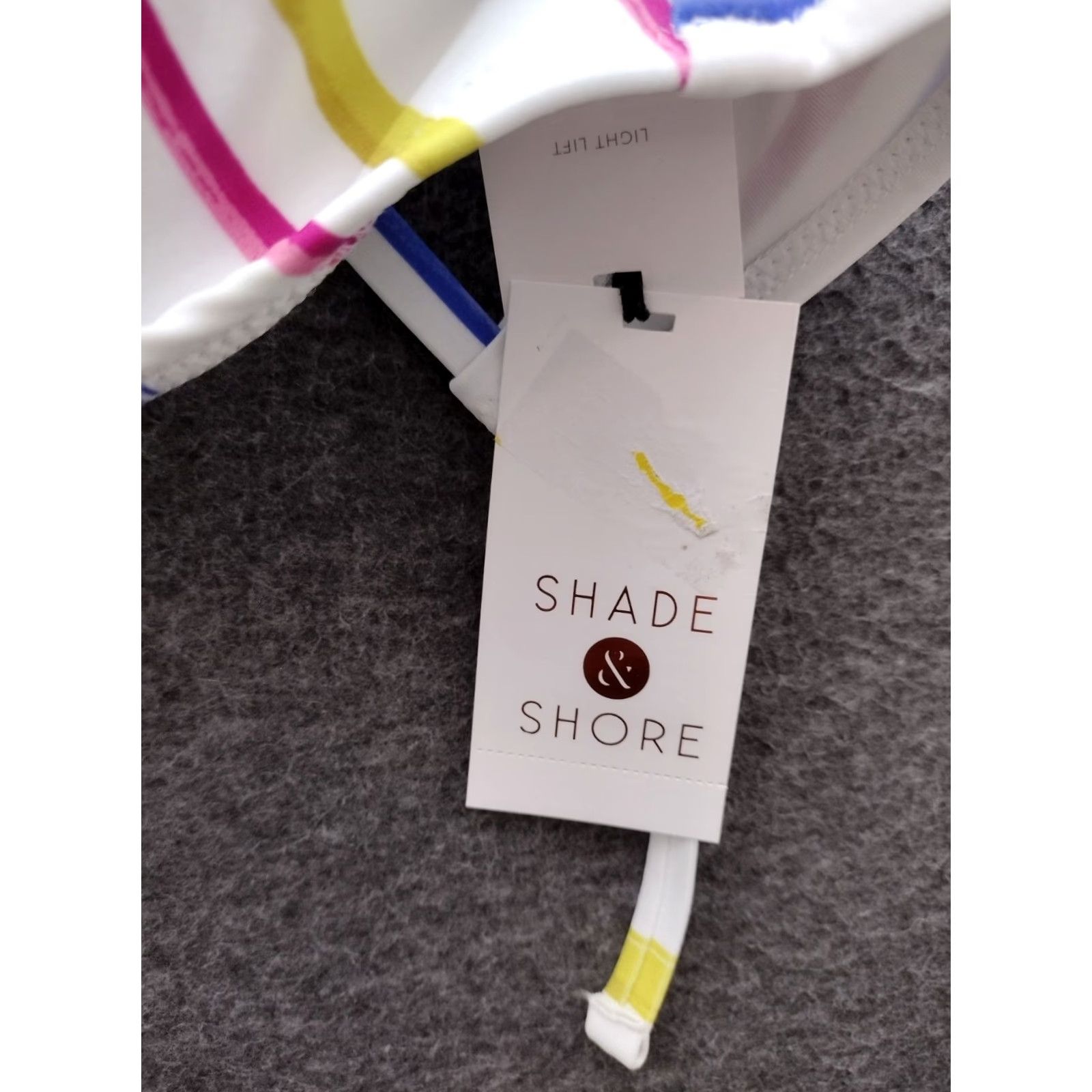 Vintage Shade & Shore Bikini Top 36B White Striped Cross-Back Swim Beach Women B Cup Nylon Spandex Polyester Hand Wash Only Push-Up Vintage No Size XS / US 0-2 / IT 36-38 - 7 Thumbnail