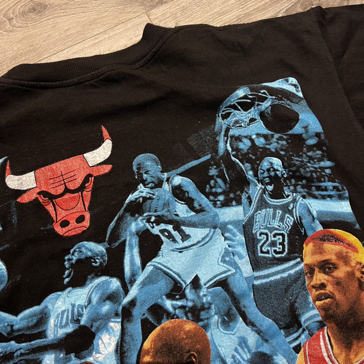 Rap Tees Vintage Chicago Bulls Rodman rap tee Size US L / EU 52-54 / 3 - 12 Thumbnail