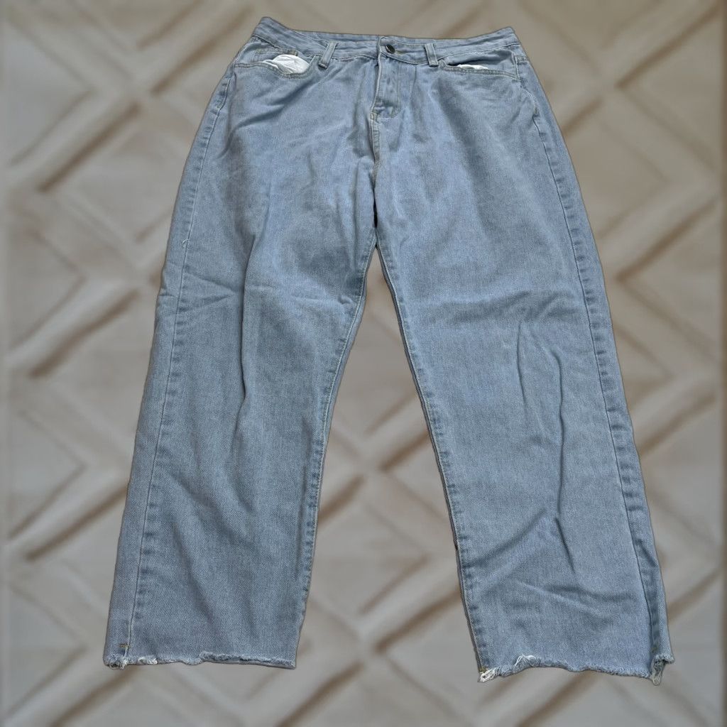 Shein Shein Jeans Womens XL Blue Denim Light Wash Straight Leg High Rise Mom 34x25 Jeans Women's XL Blue Denim Light Wash Straight Leg High Rise 34x25 Size 40" / US 18 - 1 Thumbnail