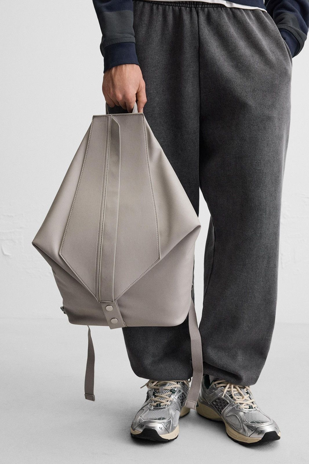 Zara BACKPACK SPECIAL EDITION Size ONE SIZE - 3 Thumbnail
