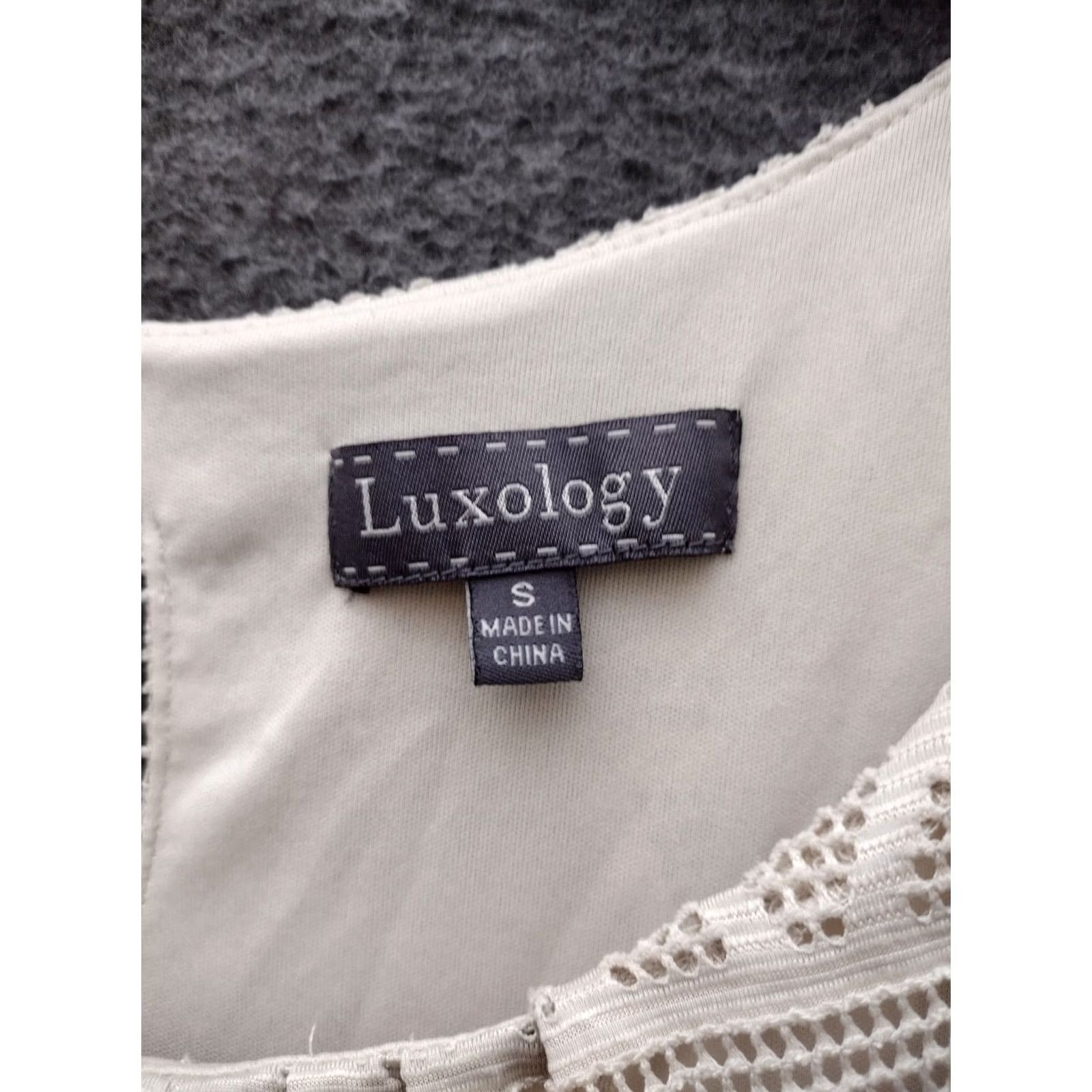 Vintage Luxology Dress Women S Beige Crochet Lined Cap-Sleeveless A-Line Dress Size S / US 4 / IT 40 - 5 Thumbnail