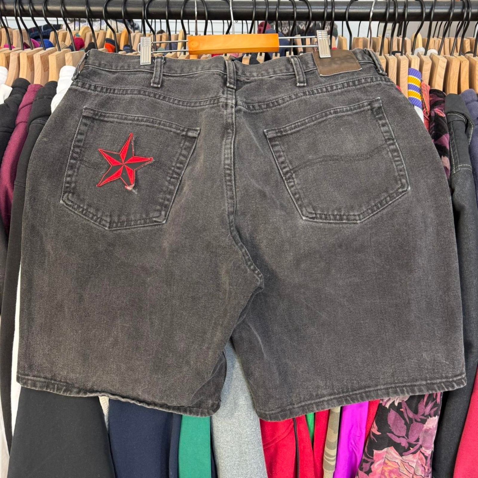 Wrangler Vintage Y2K Faded Wrangler Red Star Custom In Black and Red Size US 38 / EU 54 - 2 Thumbnail