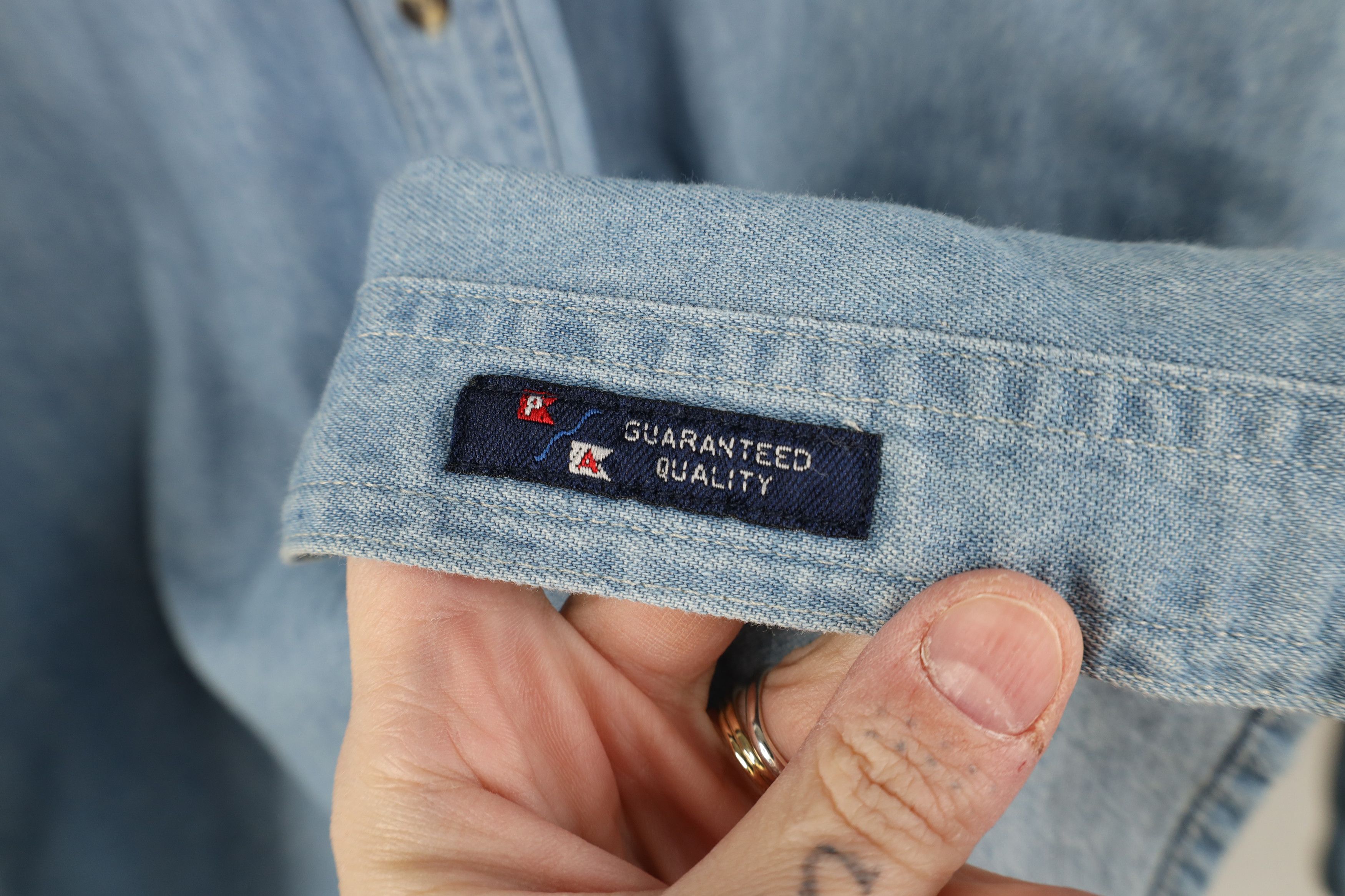 Vintage Vintage 90s Duathlon World Championship Denim Button Shirt Size US S / EU 44-46 / 1 - 7 Thumbnail