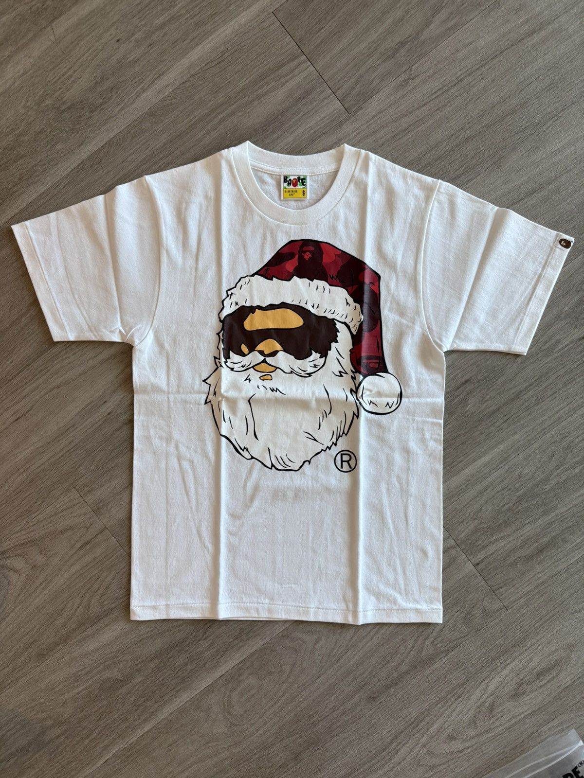 Bape Bape Holiday Tee Size US S / EU 44-46 / 1 - 1 Thumbnail