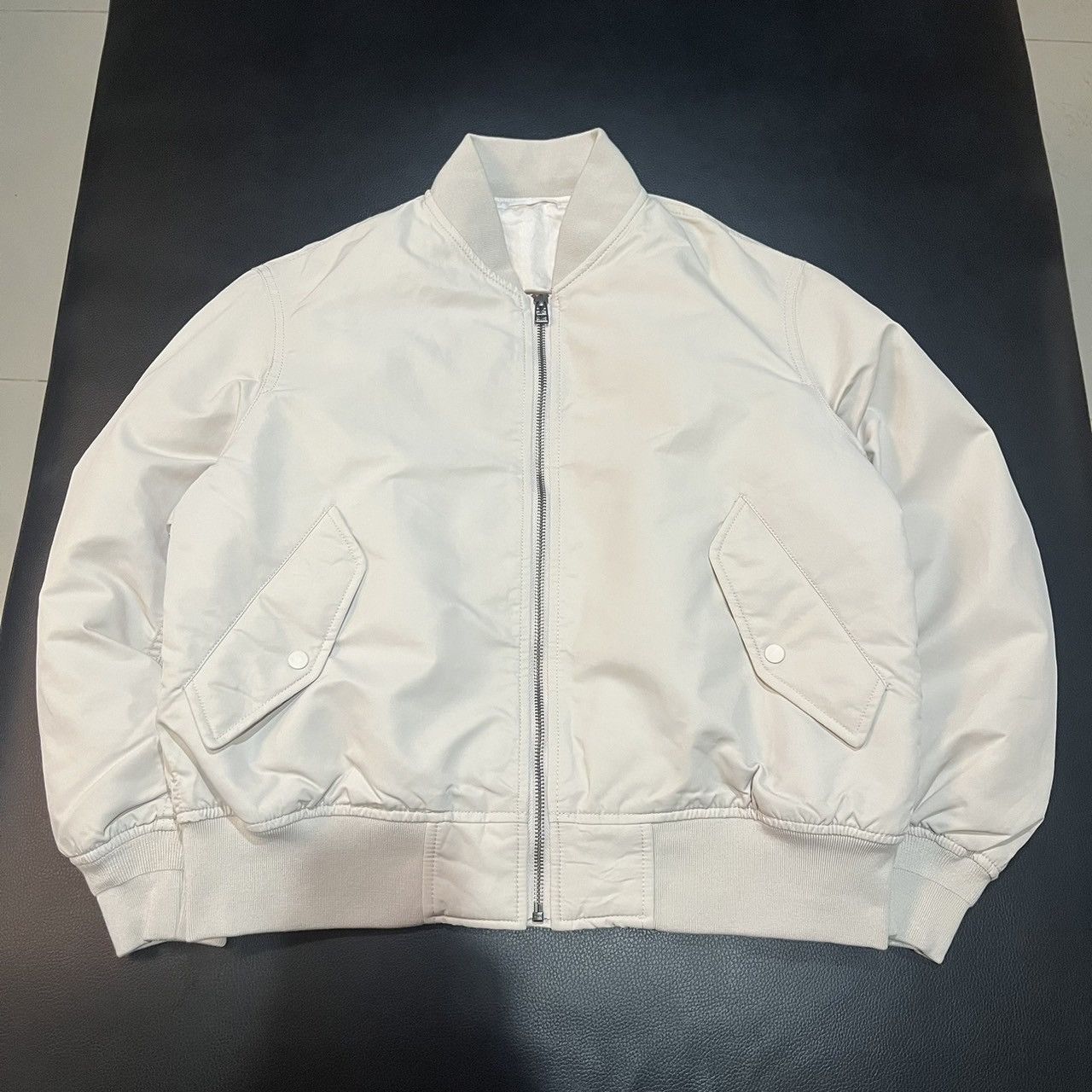 Uniqlo uniqlo bomber jacket Size US S / EU 44-46 / 1 - 1 Thumbnail