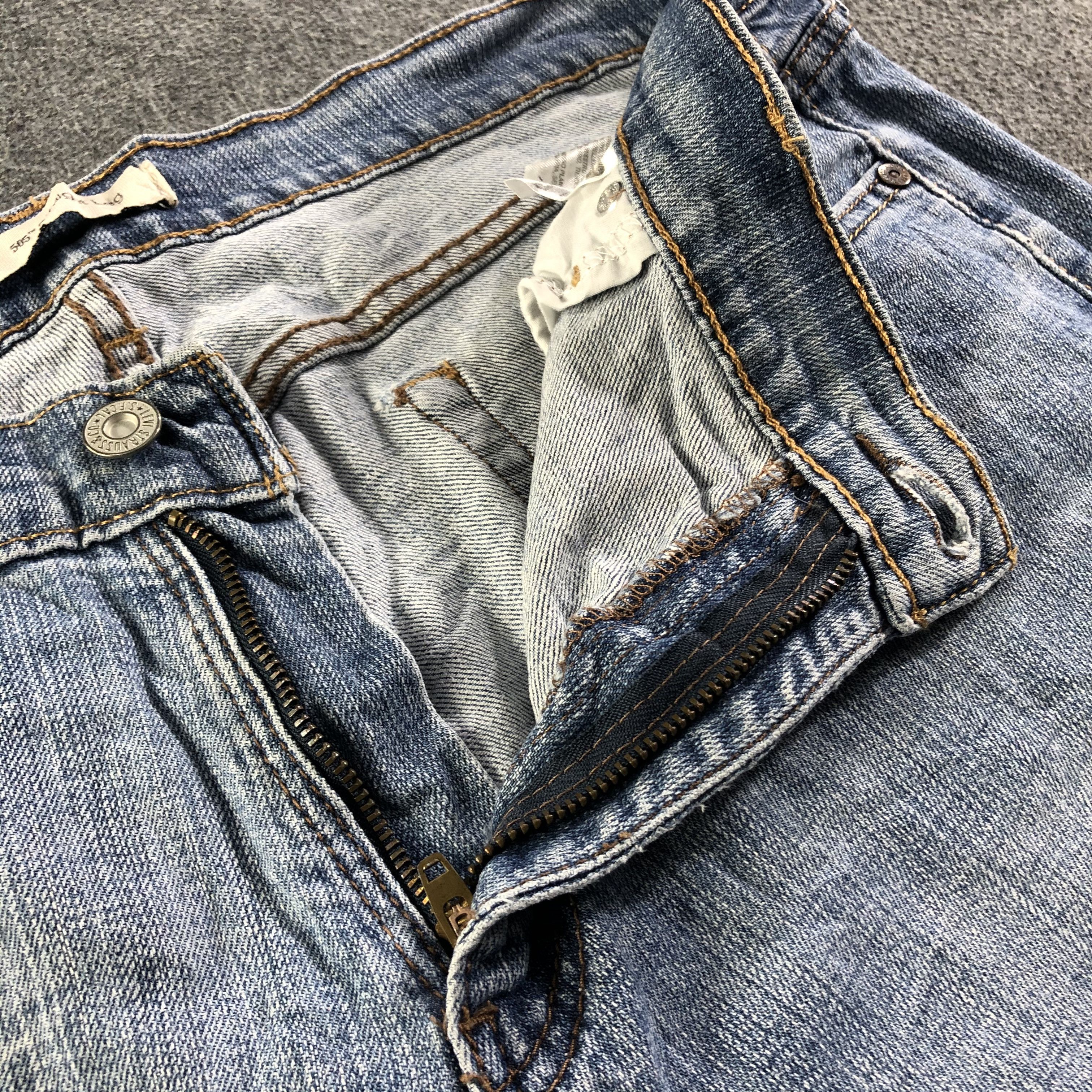 Levi's Vintage Blue Wash Levis 505 Jeans-J3281 Size US 37 - 8 Thumbnail