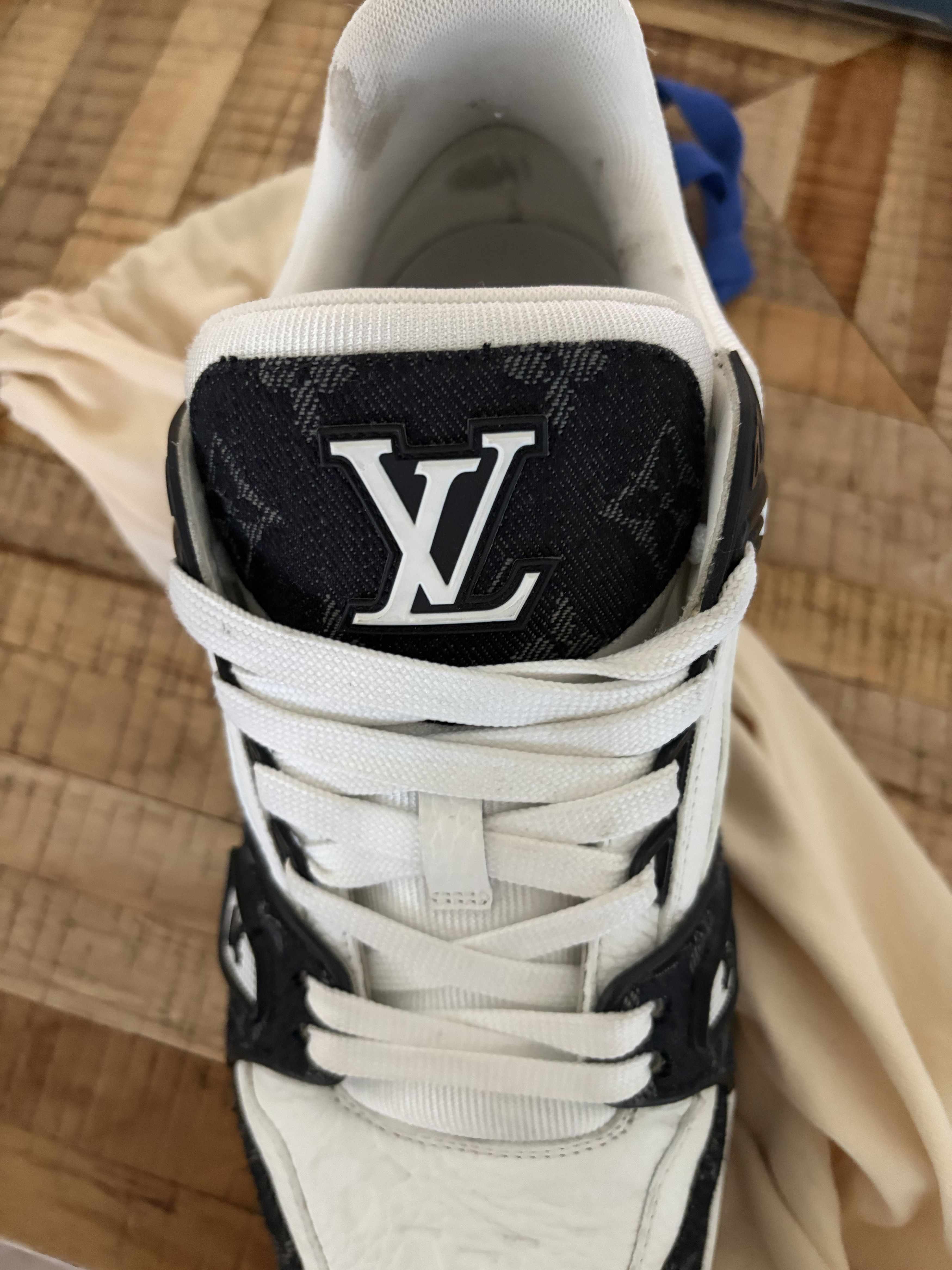 Louis Vuitton Louis Vuitton Trainer sneakers black Size US 7 / EU 40 - 11 Thumbnail