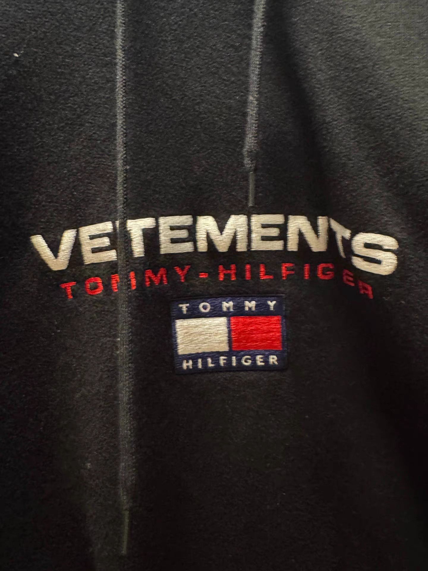 Vetements Vetements Fake Two-Piece Hoodie Size US S / EU 44-46 / 1 - 3 Thumbnail