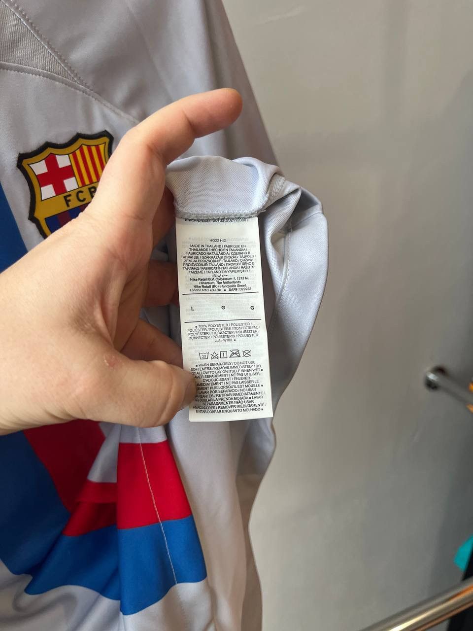 Nike NEW 2022/23 BARCELONA FC THIRD SOCCER JERSEY SHIRT SIZE L Size US L / EU 52-54 / 3 - 11 Thumbnail