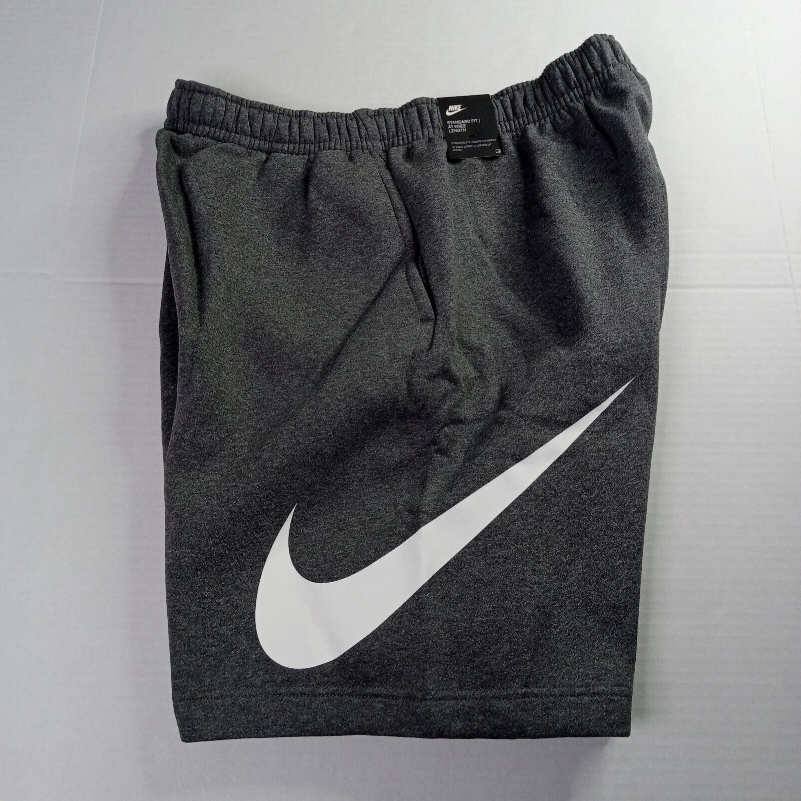 Nike Nike Fleece Club Graphic Shorts Men's L Gray Pockets Size US 34 / EU 50 - 8 Thumbnail