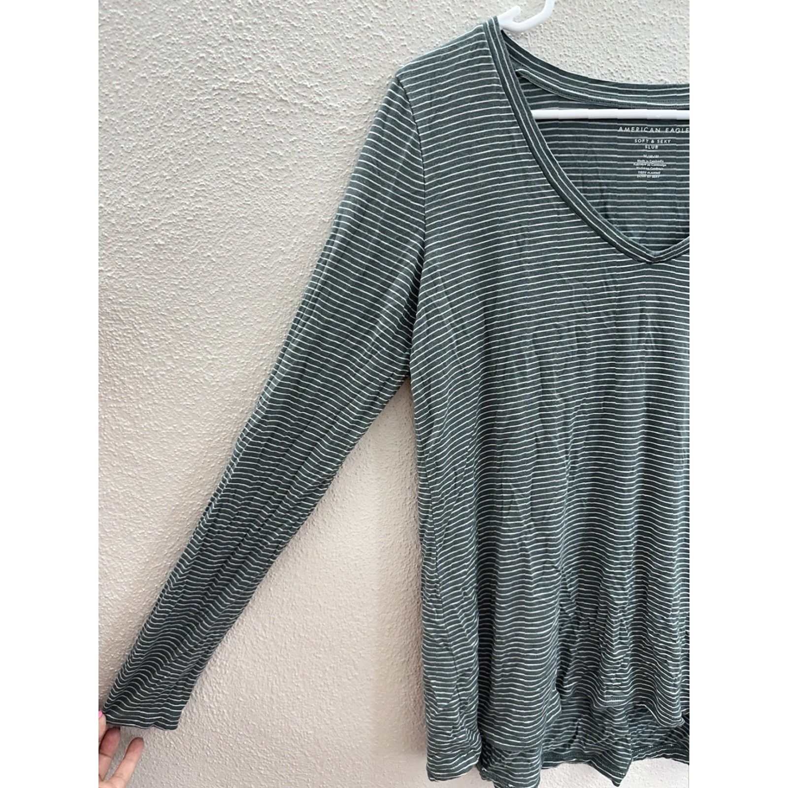 American Eagle Outfitters American Eagle Outfitters Blouse Shirt Long Sleeve Green Size M Womens Slub Knit V-Neck Size M / US 6-8 / IT 42-44 - 2 Thumbnail