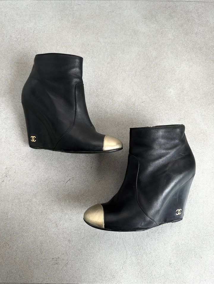 Chanel Chanel Archive CC Logo Black & Gold Cap-Toe Wedge Boots Size US 6 / IT 36 - 2 Thumbnail