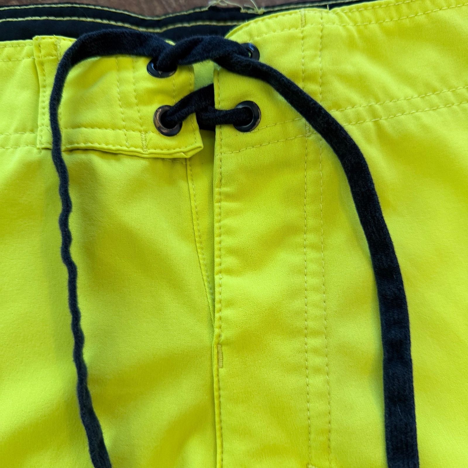Burnside Burnside Neon Yellow Board Shorts Men’s 36 Cargo Surf Swim Size US 36 / EU 52 - 8 Thumbnail