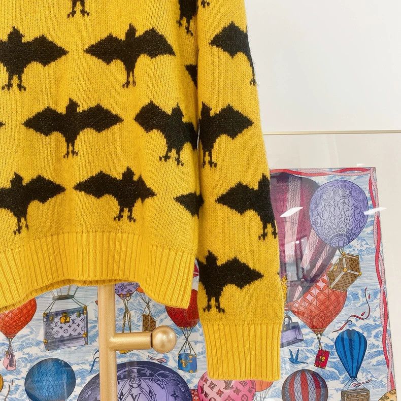 Gucci Gucci Yellow bat print sweater Size US XL / EU 56 / 4 - 3 Thumbnail