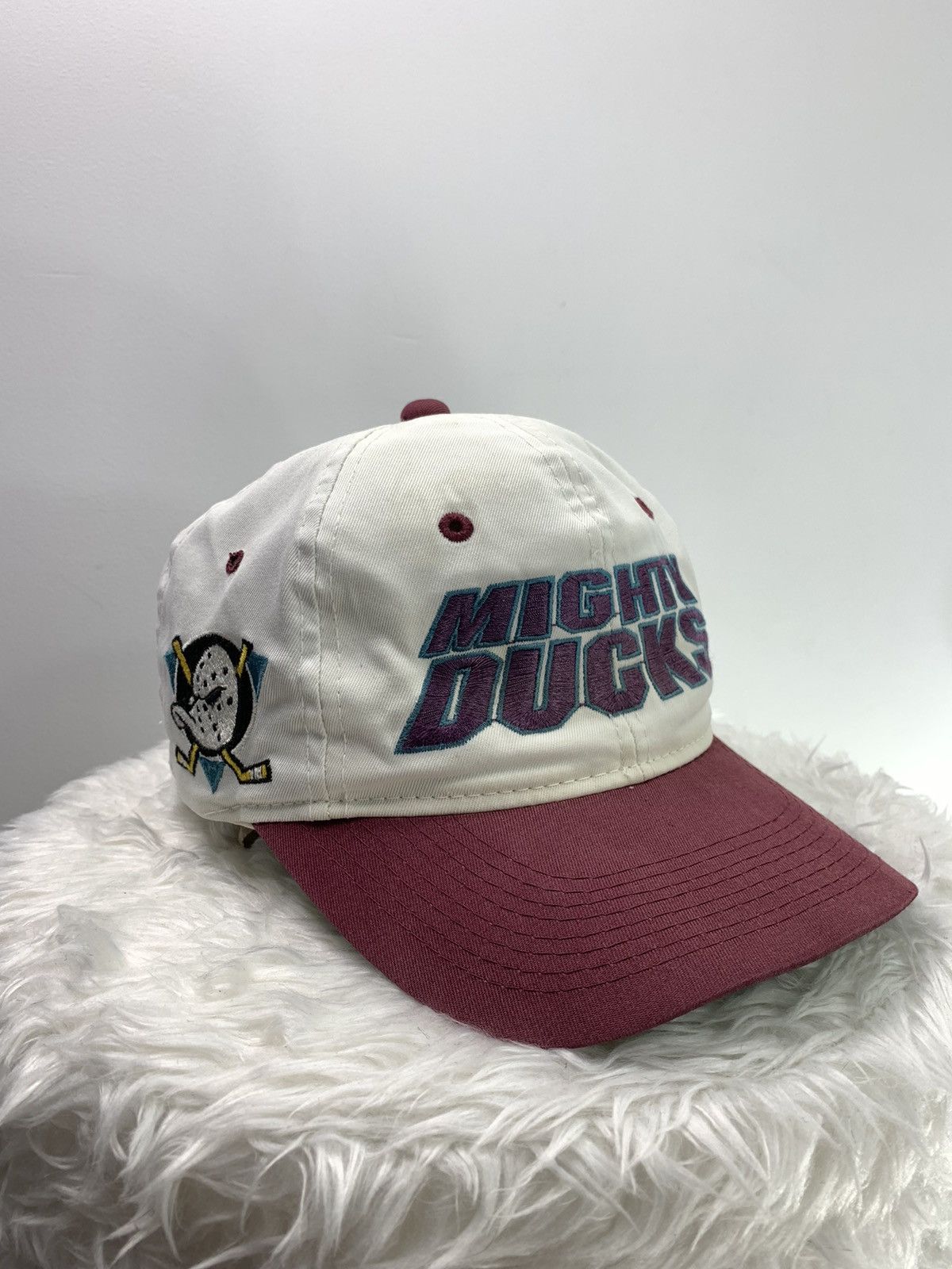 NHL Vintage NHL Anaheim Mighty Ducks Logo Snapback Hat Cap Size ONE SIZE - 1 Thumbnail