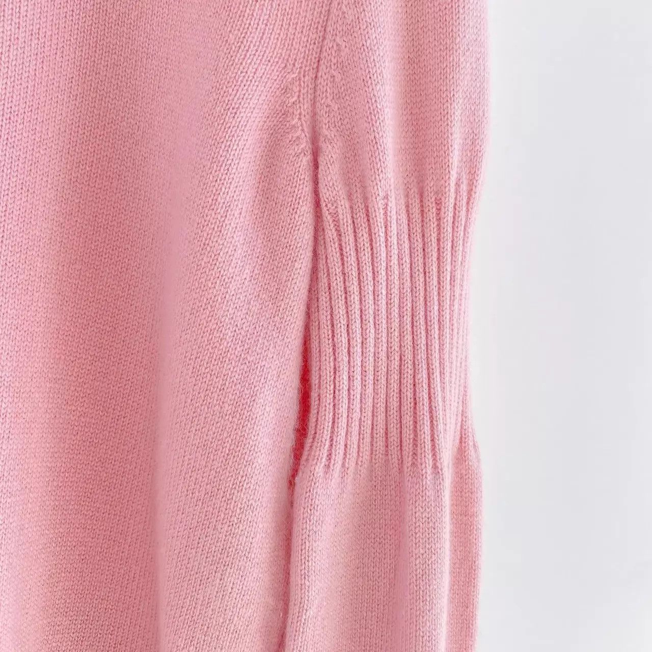 Chanel Chanel pink bag clasp knit top 38 Size S / US 4 / IT 40 - 5 Thumbnail