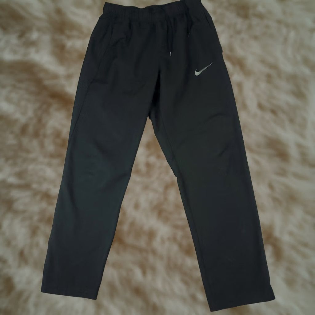 Nike Nike Pants Mens Medium Black Lightweight Dri Fit Track Joggers Sweatpants Nike Swoosh Dri Fit Size US 31 - 1 Thumbnail