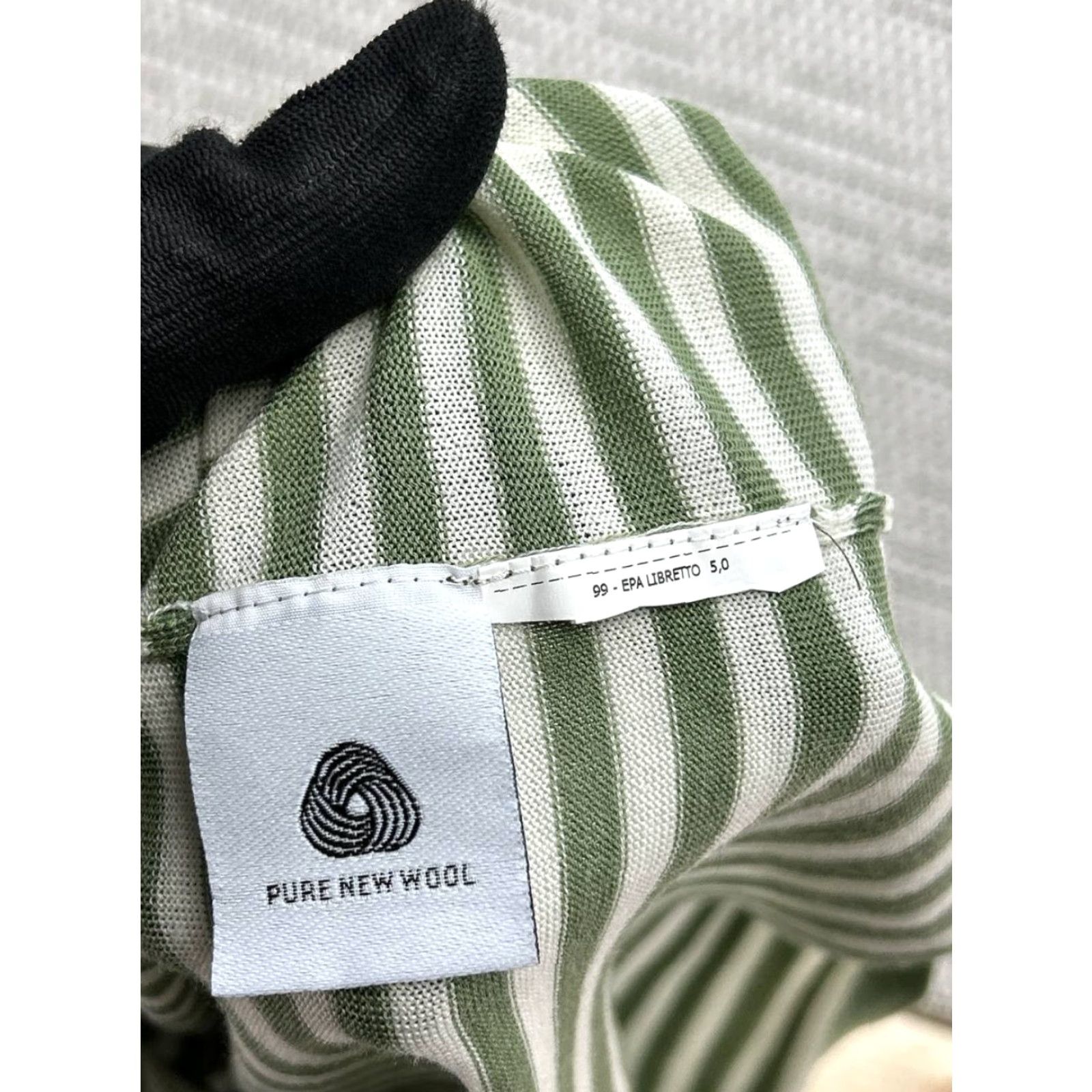 Max Mara Max Mara Shirt Womens S Green Wool Knit Pullover Striped Crew Neck Casual Knit Pullover 90s? Size S / US 4 / IT 40 - 4 Thumbnail