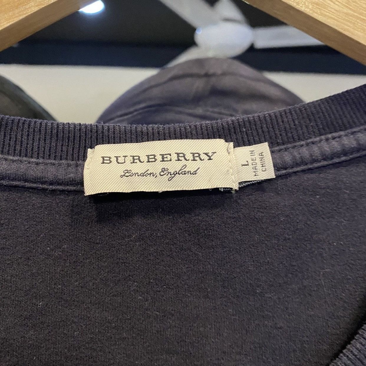 Burberry Luxury Burberry London England Crest Embroidery Sweatshirt Size L / US 10 / IT 46 - 9 Thumbnail