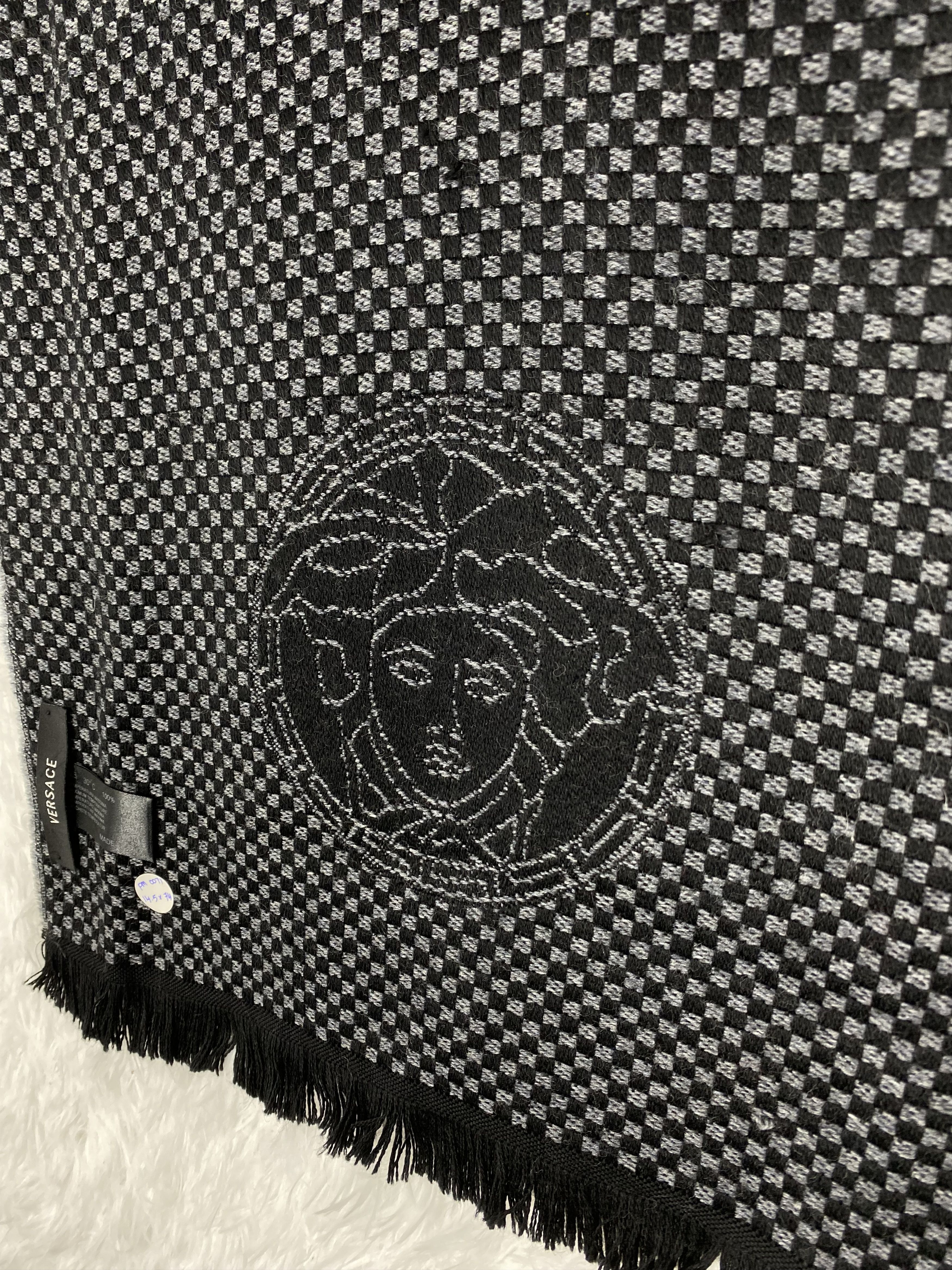 Versace Vintage Versace Scarf / Muffler Neckwear PM0070 Size ONE SIZE - 5 Thumbnail