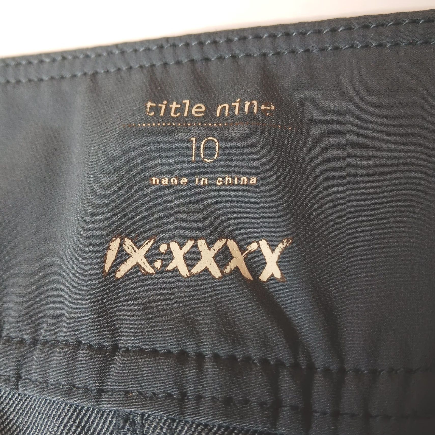 Vintage Title Nine Skirt Size 10 Athletic Performance Gray Stretch Short Athleisure Mini Women's Skirt Pockets Zip Pocket Reg Regular 32" Waist 42" Hips Size 32" / US 10 / IT 46 - 3 Thumbnail