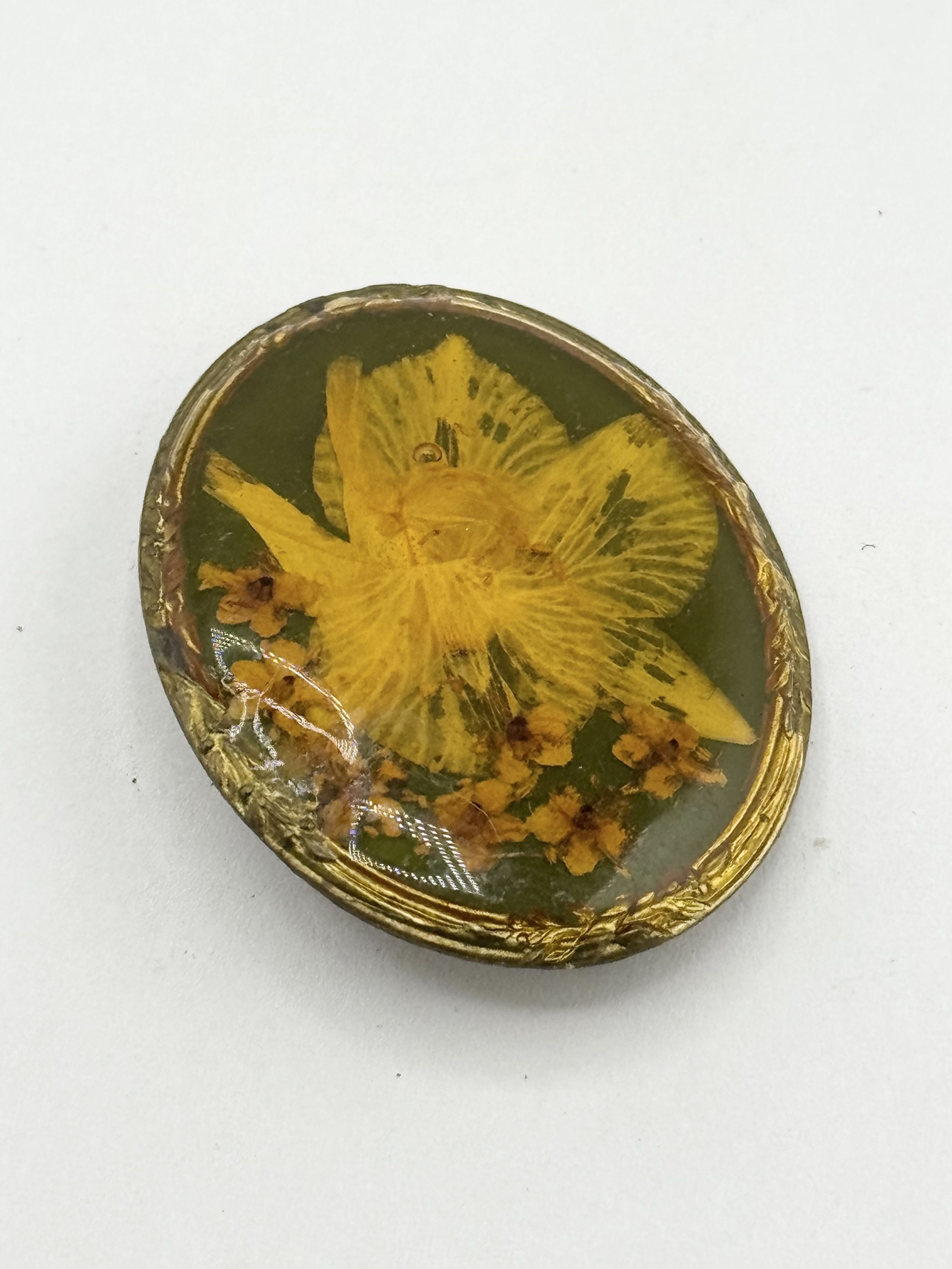 Vintage Vintage hand pressed flower brooch pin Size ONE SIZE - 1 Thumbnail