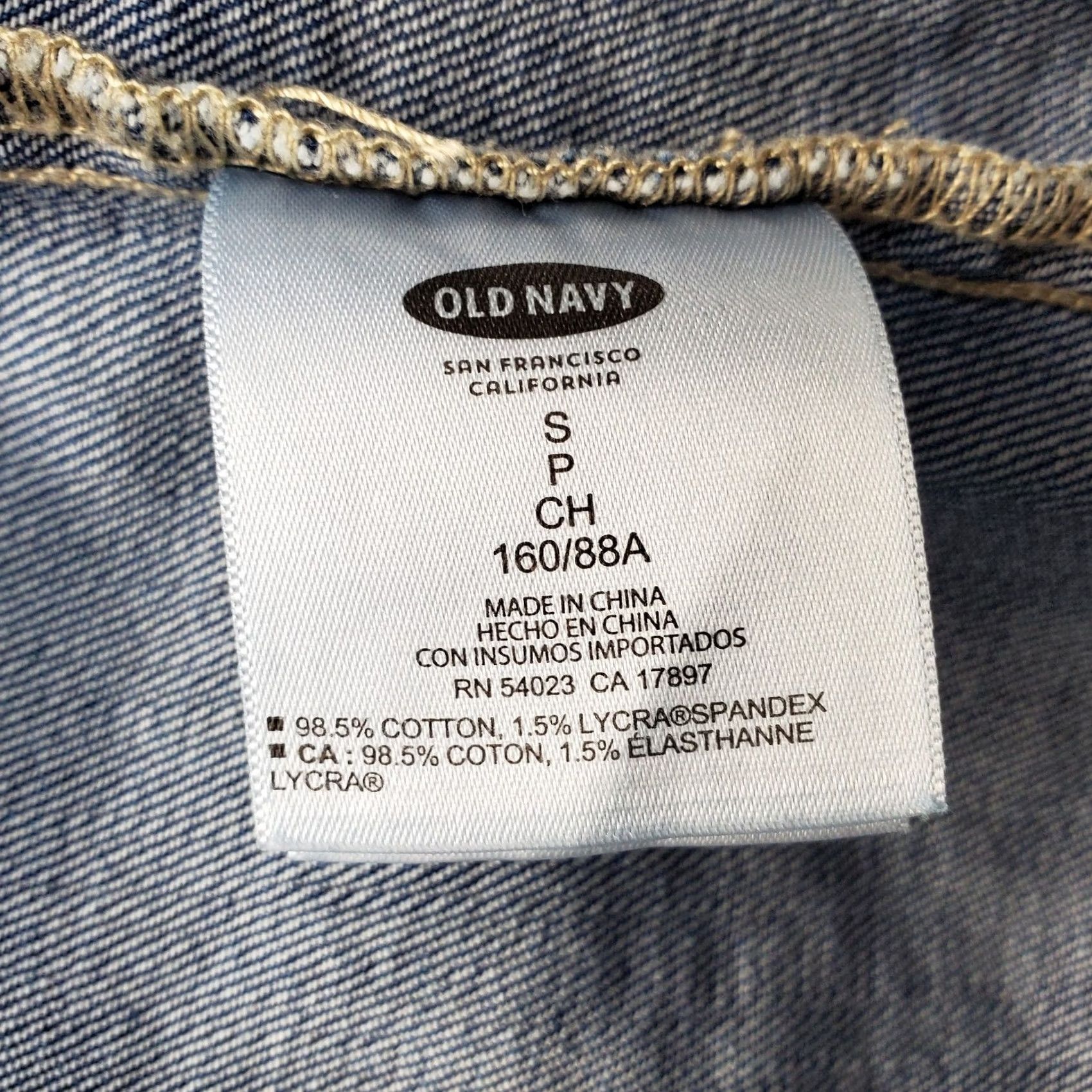Old Navy Old Navy Trucker Jacket Womens Small Blue Denim Dark Wash Collared Button Front Jacket Womens Size S Blue Denim Regular Size S / US 4 / IT 40 - 6 Thumbnail