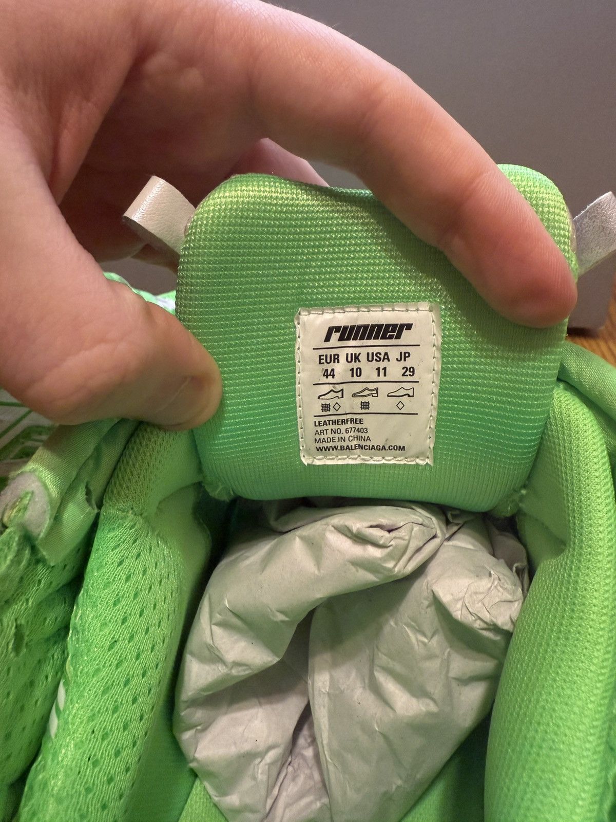 Balenciaga Balenciaga Runner Sneaker (Fluo Green) Size US 11 / EU 44 - 7 Thumbnail