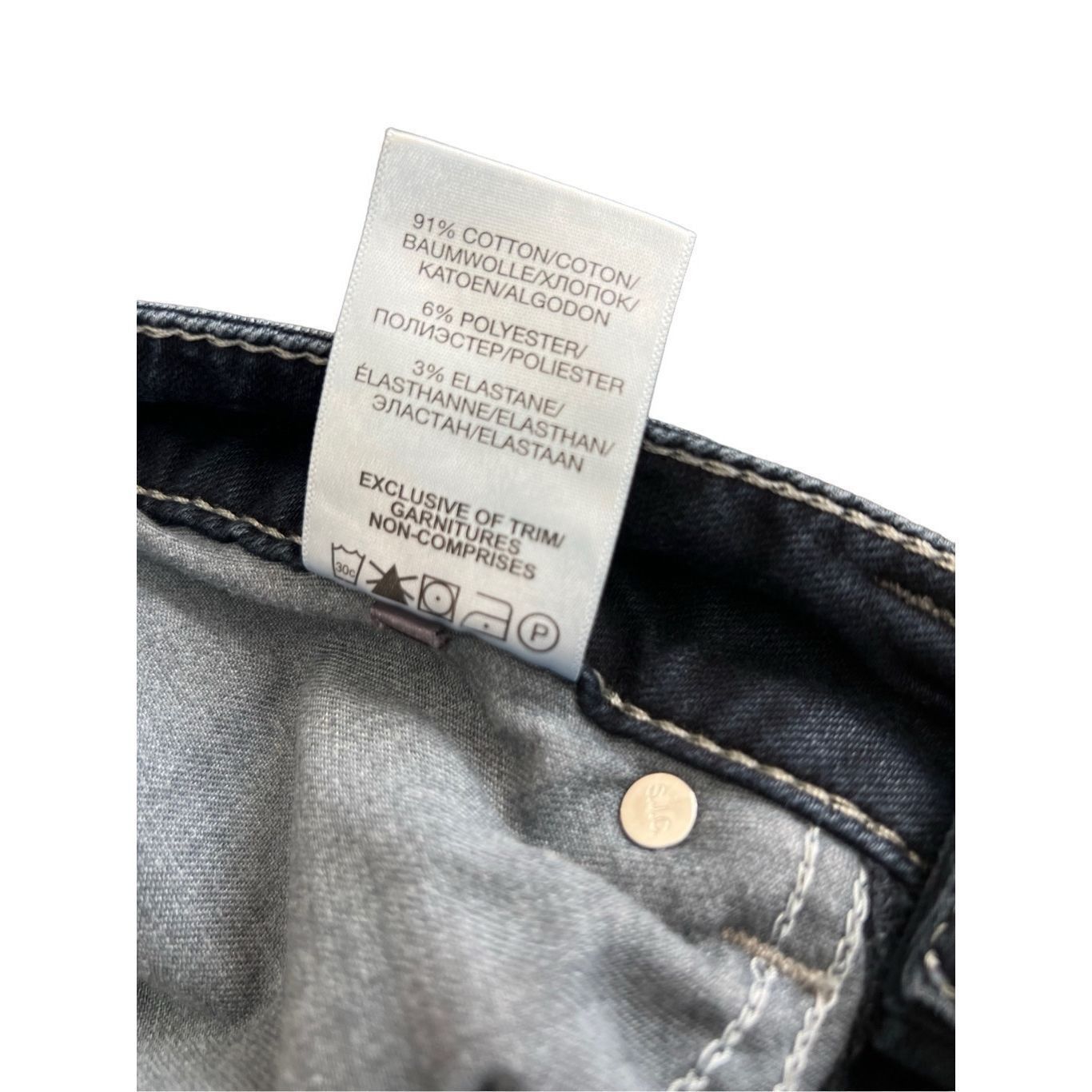 Silver Jeans Co. Silver Jean Co. Denim Suki mid Capri jean size 28x23 Size 28" / US 6 / IT 42 - 9 Thumbnail