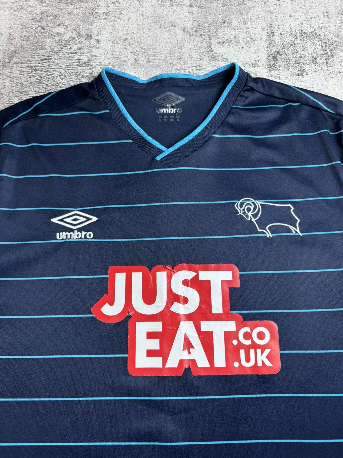 Umbro Derby County 2014/2015 Blue Home Umbro Men’s Soccer Football T Shirt Jersey Kit Size US XL / EU 56 / 4 - 7 Thumbnail