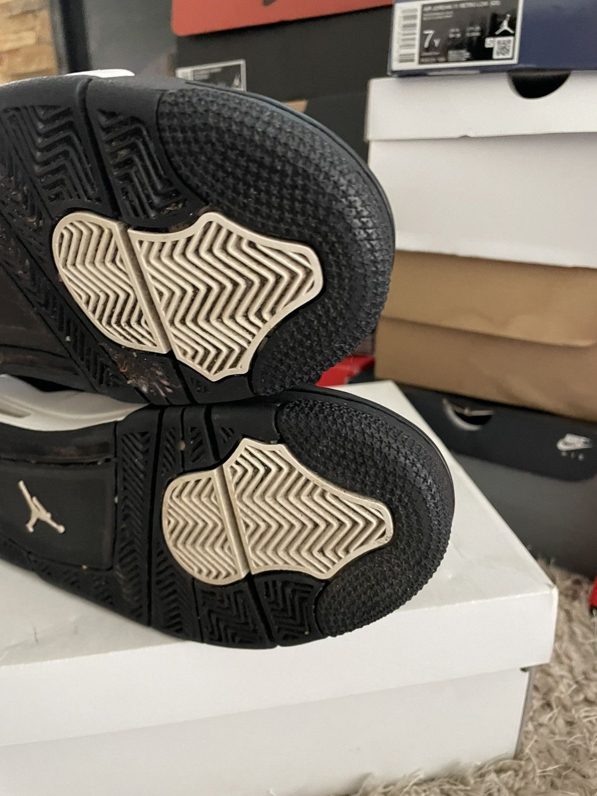 Jordan Brand Jordan 4 White Thunder Size US 9.5 / EU 42-43 - 11 Thumbnail