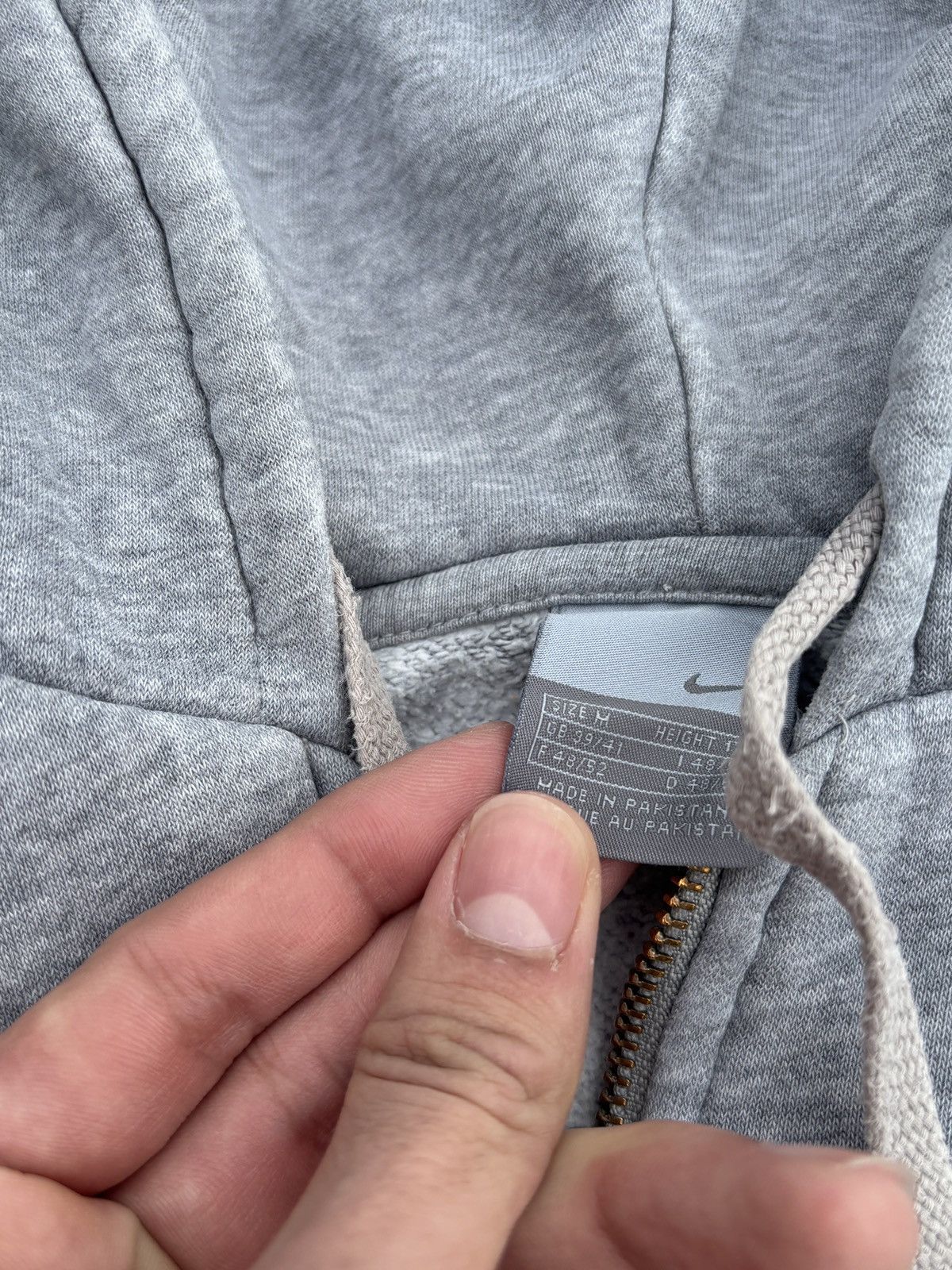 Nike × Vintage Nike Vintage Grey Hoodie Size US M / EU 48-50 / 2 - 7 Thumbnail