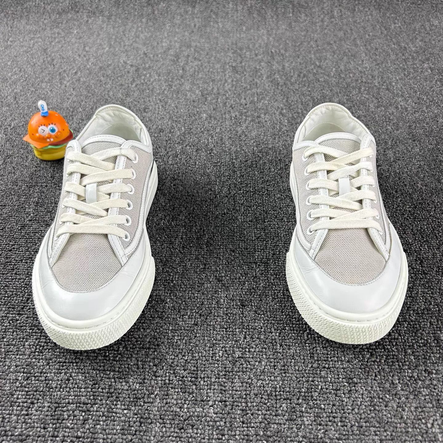 Hermes Hermes Gray Minimalist Logo Sneaker 36 Size US 5.5 / IT 35.5 - 2 Thumbnail