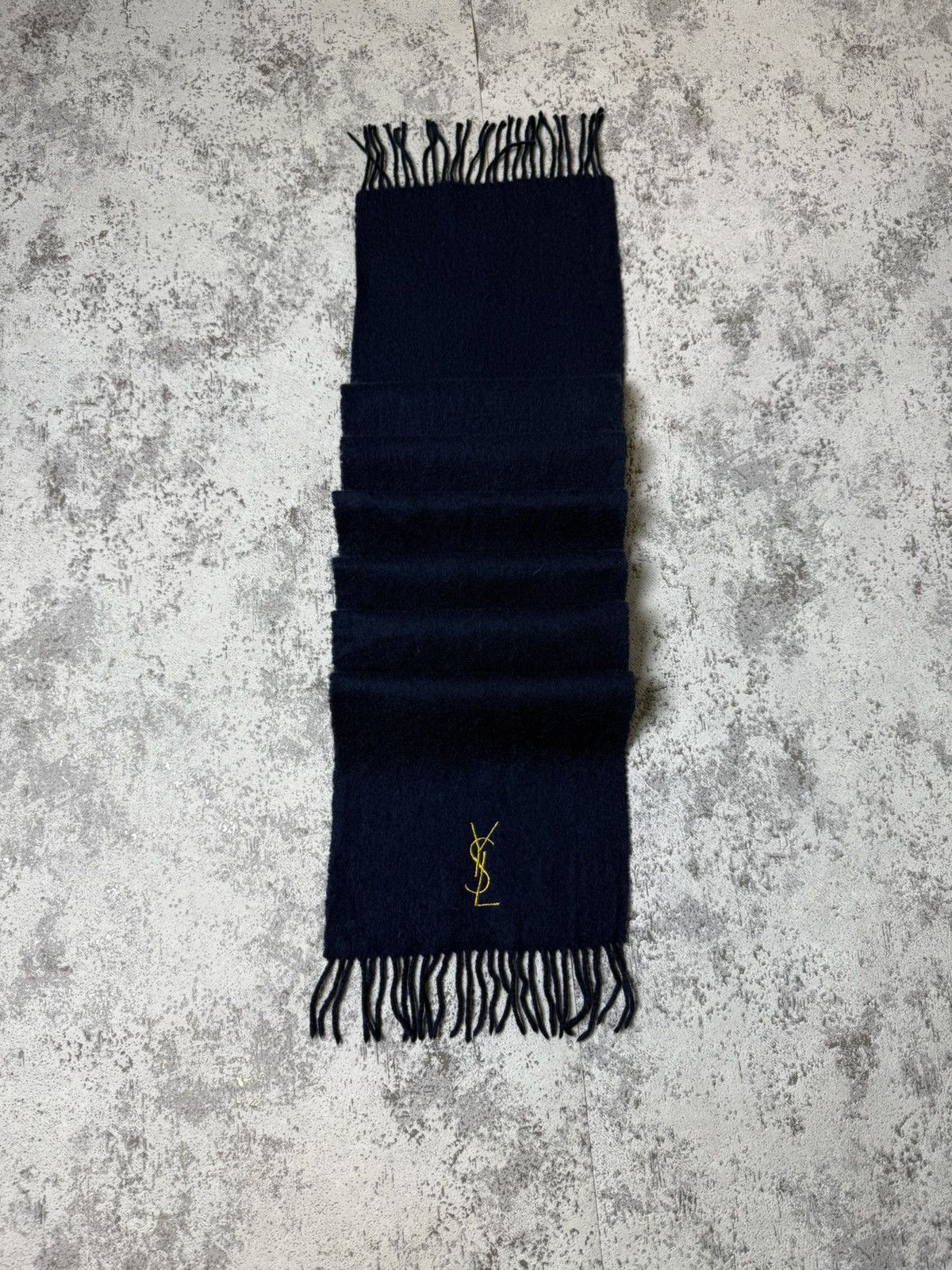Yves Saint Laurent Yves Saint Laurent Scarf Vintage Wool Logo Made in Italy Size ONE SIZE - 3 Thumbnail