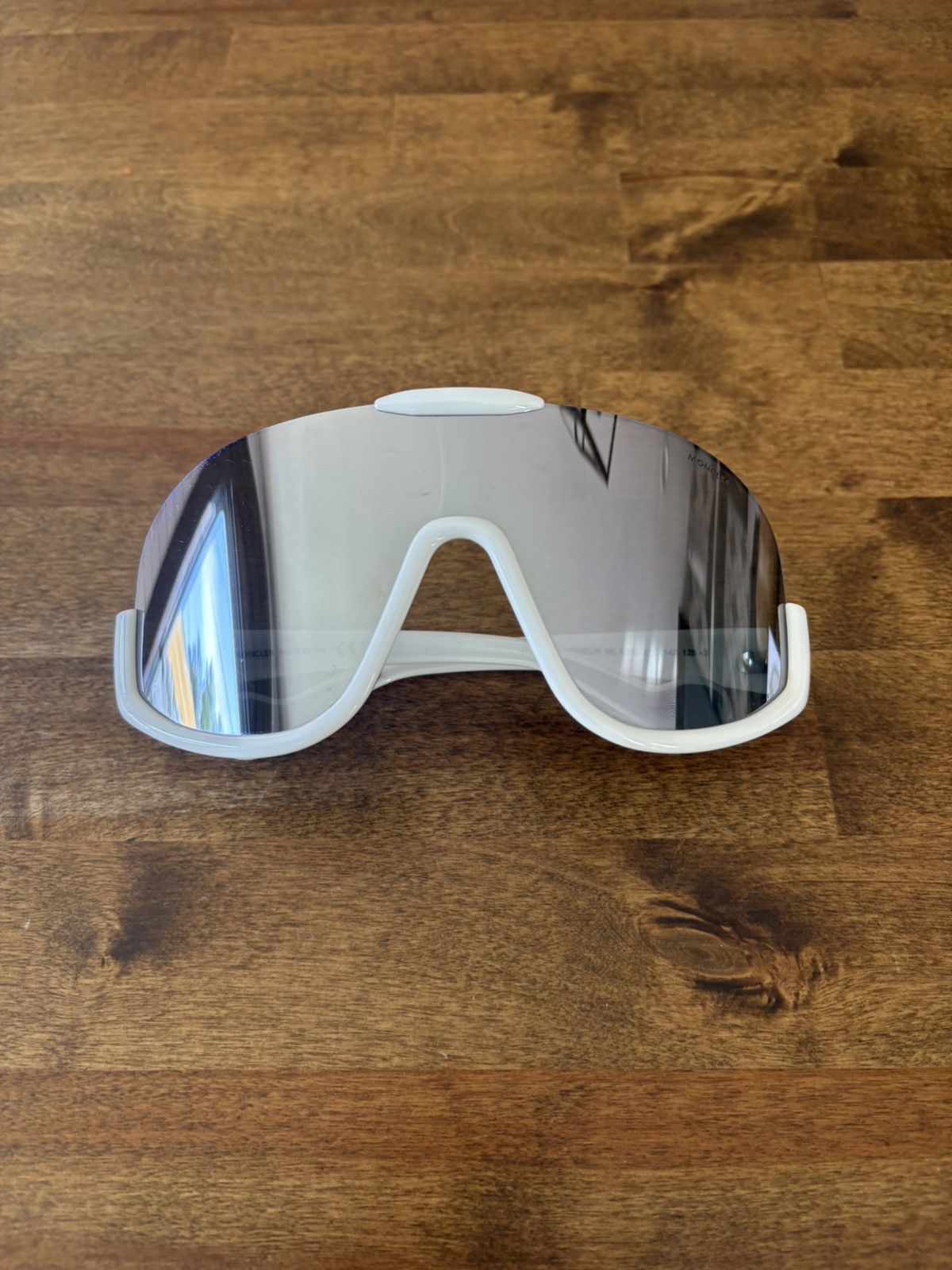 Moncler Shield Sunglasses Size ONE SIZE - 1 Thumbnail