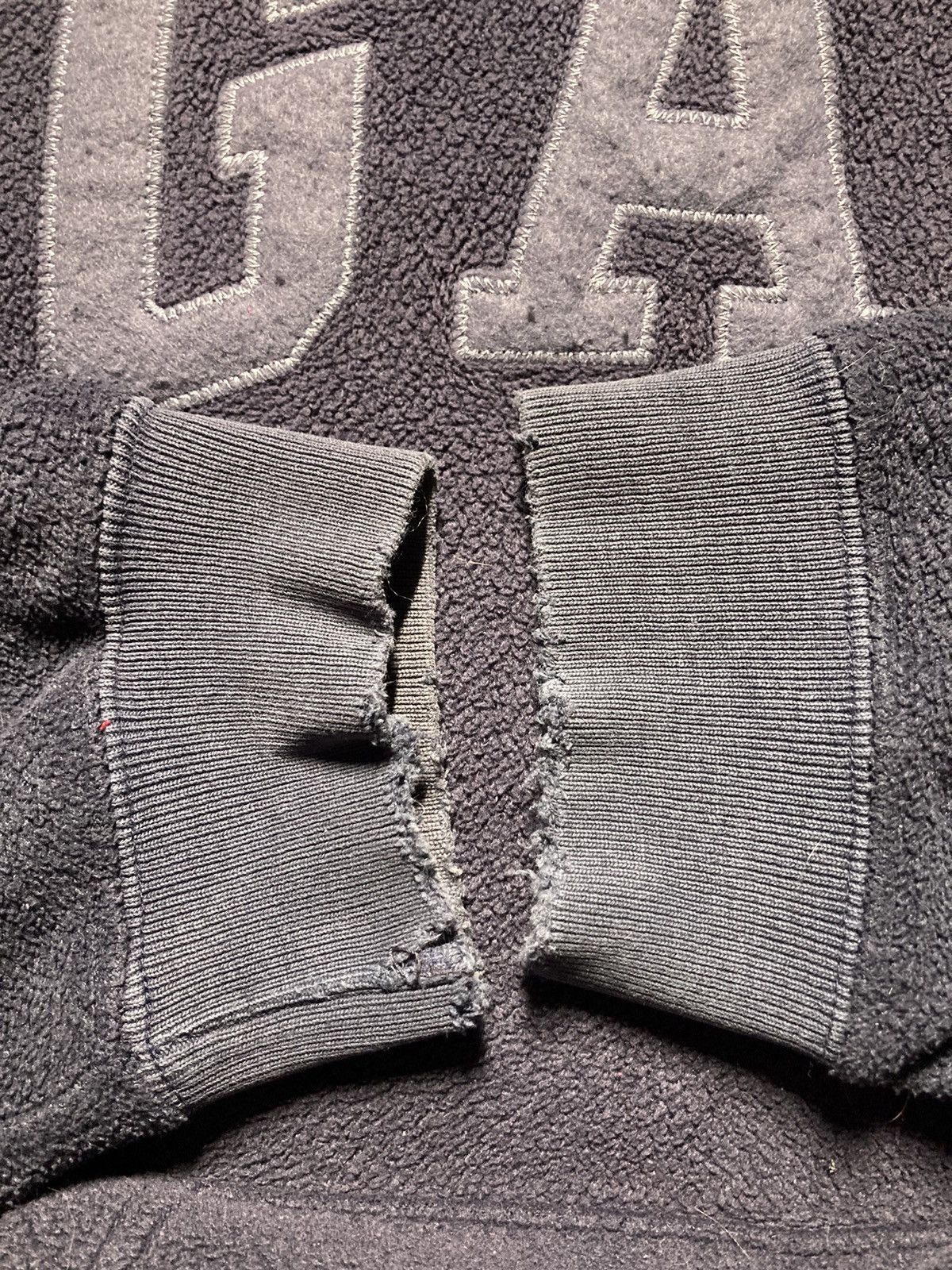 Gap × Vintage ⛩️ Gap Vintage fleece center logo Hoodie Y2K style baggy 90s Size US M / EU 48-50 / 2 - 5 Thumbnail