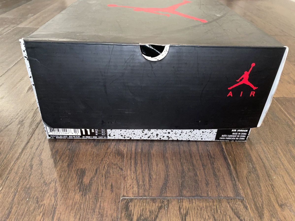 Jordan Brand × NBA × Nike Air Jordan Retro 5 Oreo (2013) Size US 11.5 / EU 44-45 - 10 Thumbnail