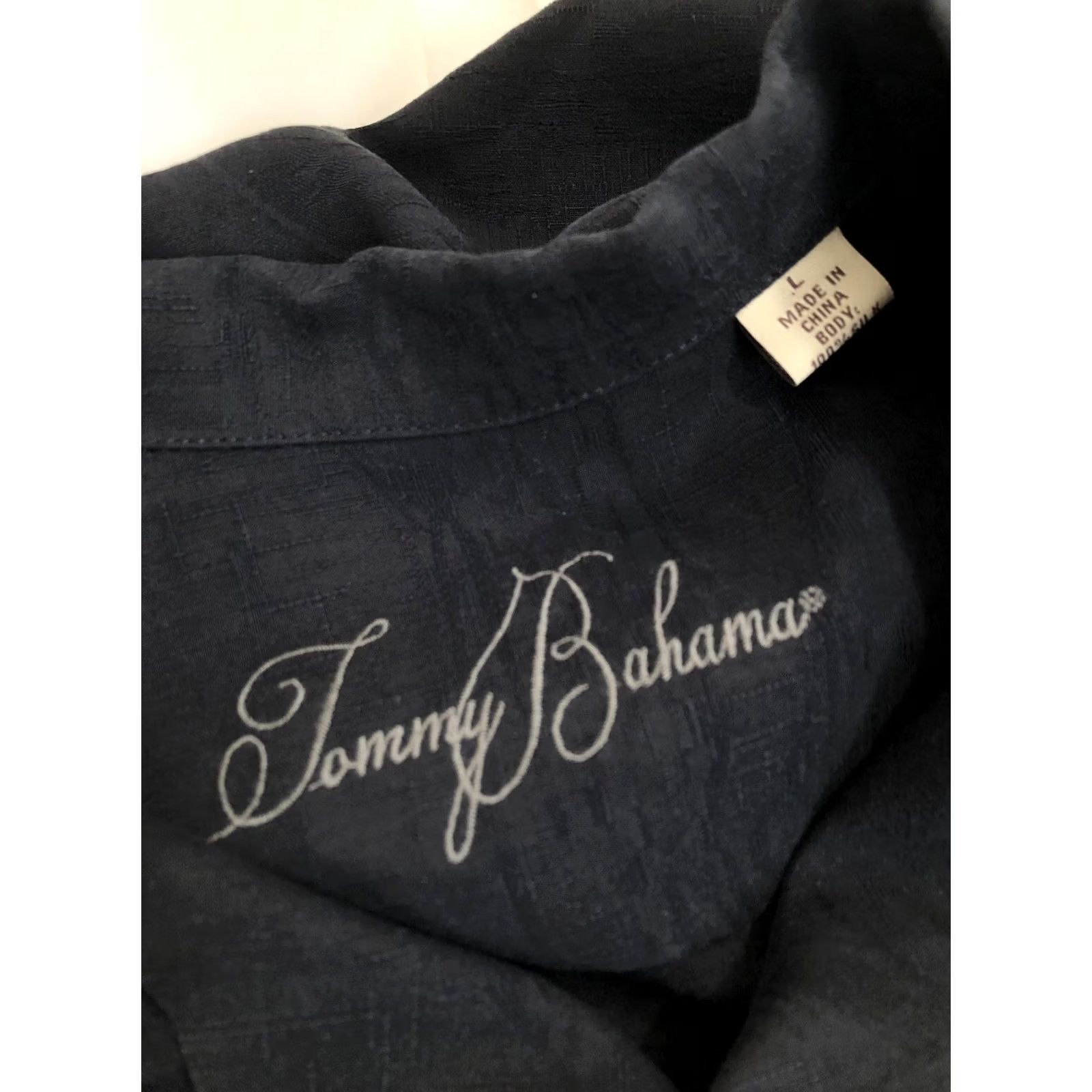 Tommy Bahama Tommy Bahama Shirt Black L Silk Hawaiian Cocktail Aloha Button-Up Men Size US L / EU 52-54 / 3 - 4 Thumbnail
